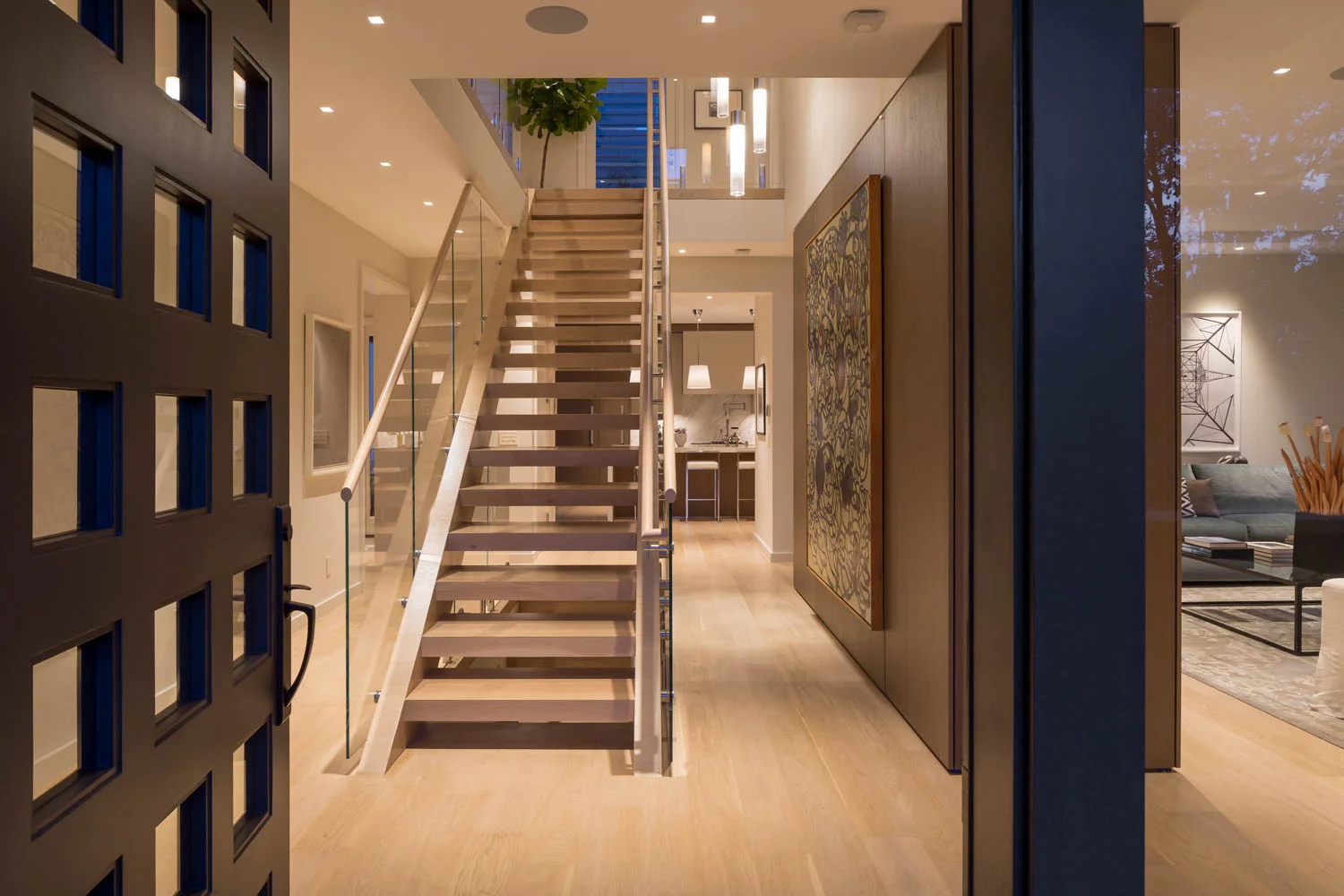 Entry_Night_3060.jpg