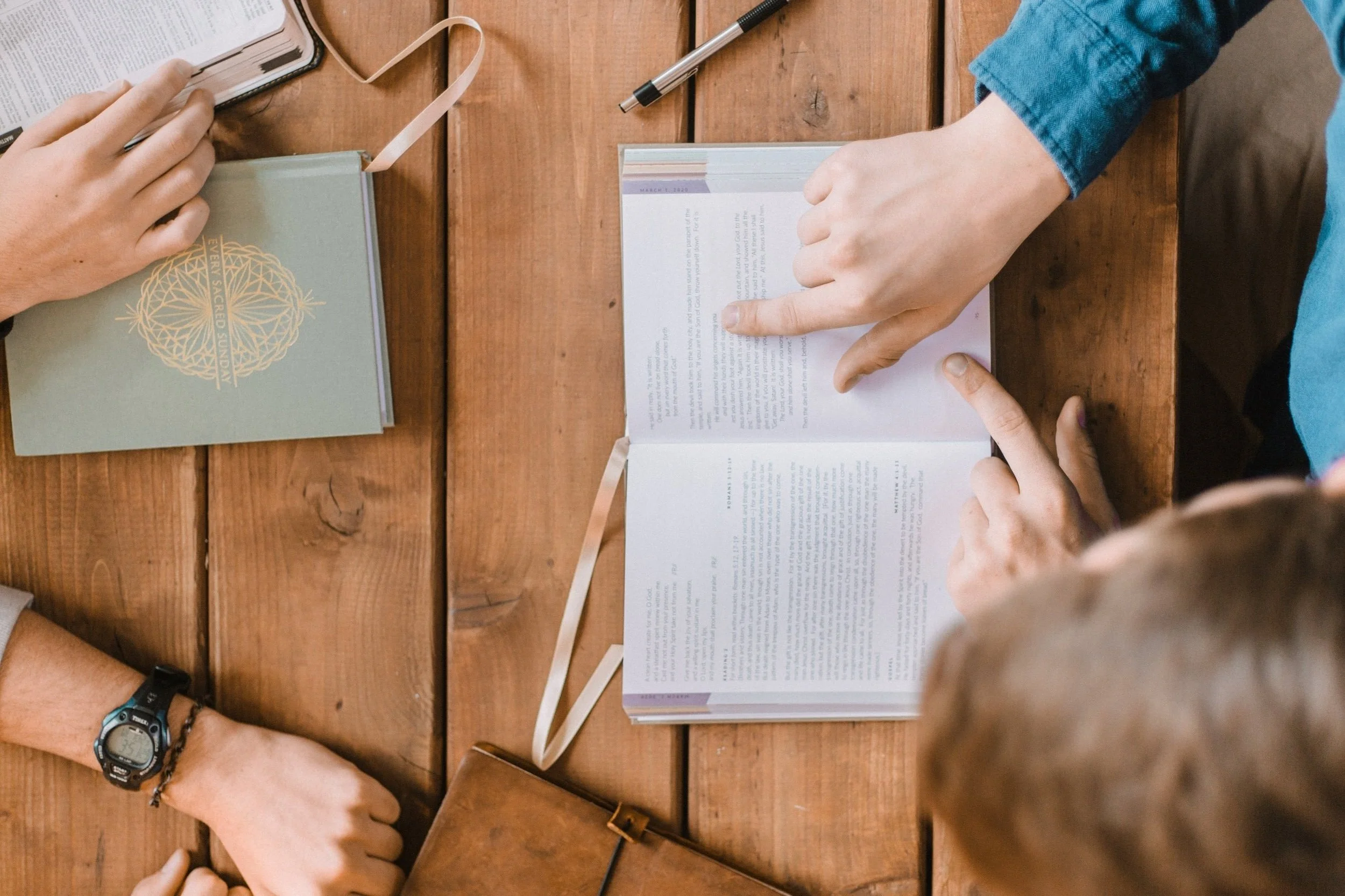 One-to-One Bible Reading in Small Places