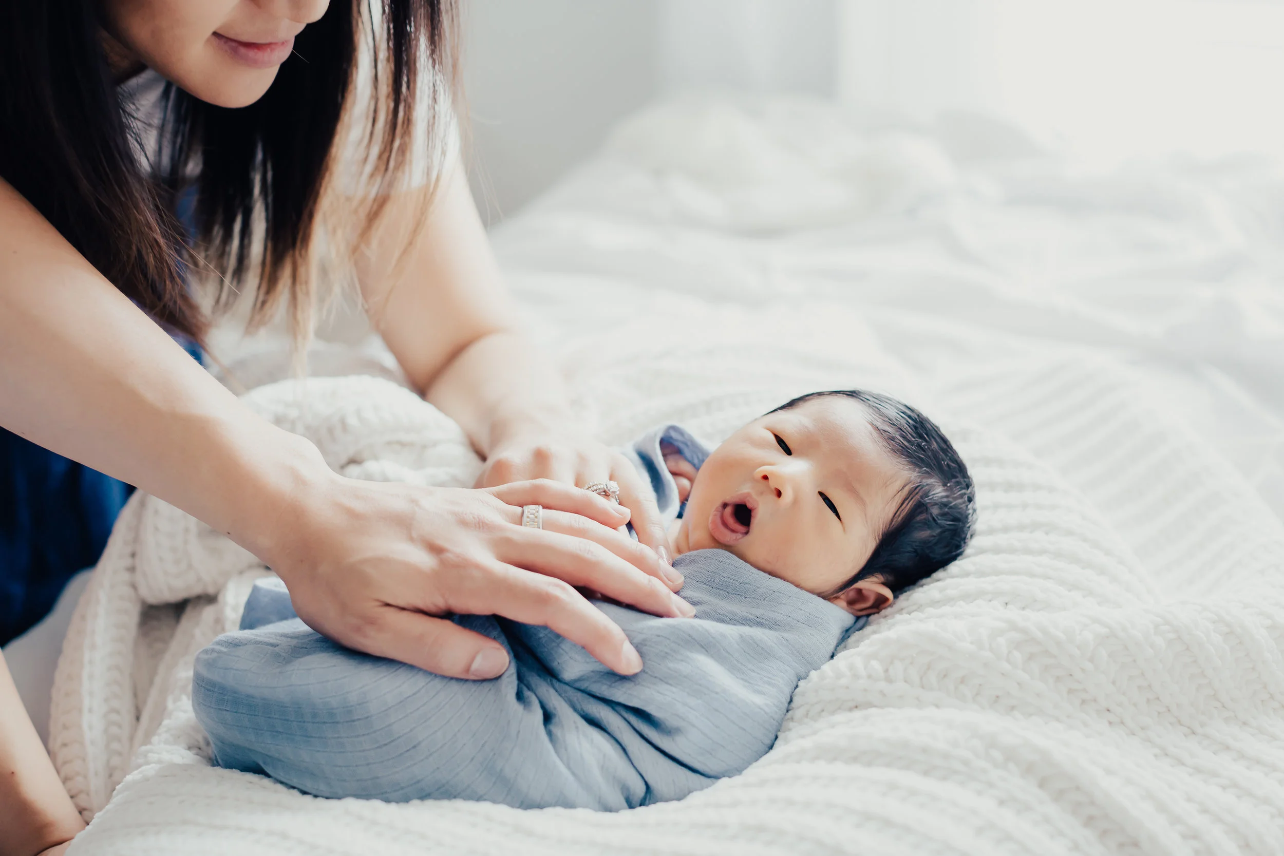 What exactly is a Lifestyle Newborn Session ???