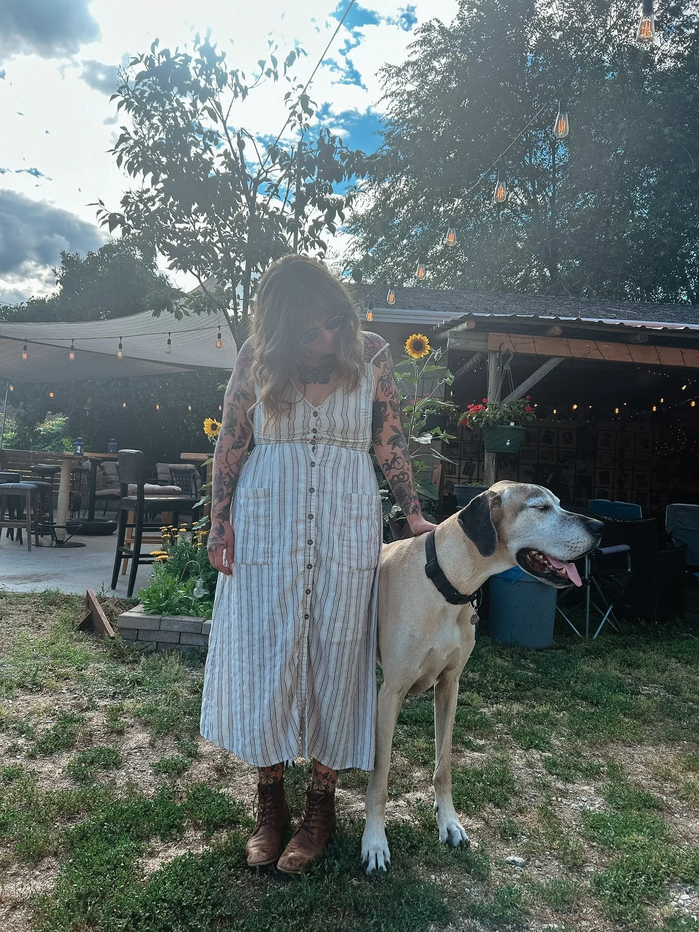 We took a million pictures of dogs and cows and one for evidence that Erin drove a couple hours on the way home from Kelowna. 

This was way too quick of a run but we&rsquo;ll be back in the fall. Thanks @an_evening_in_the_valley @redbirdbeer @observ