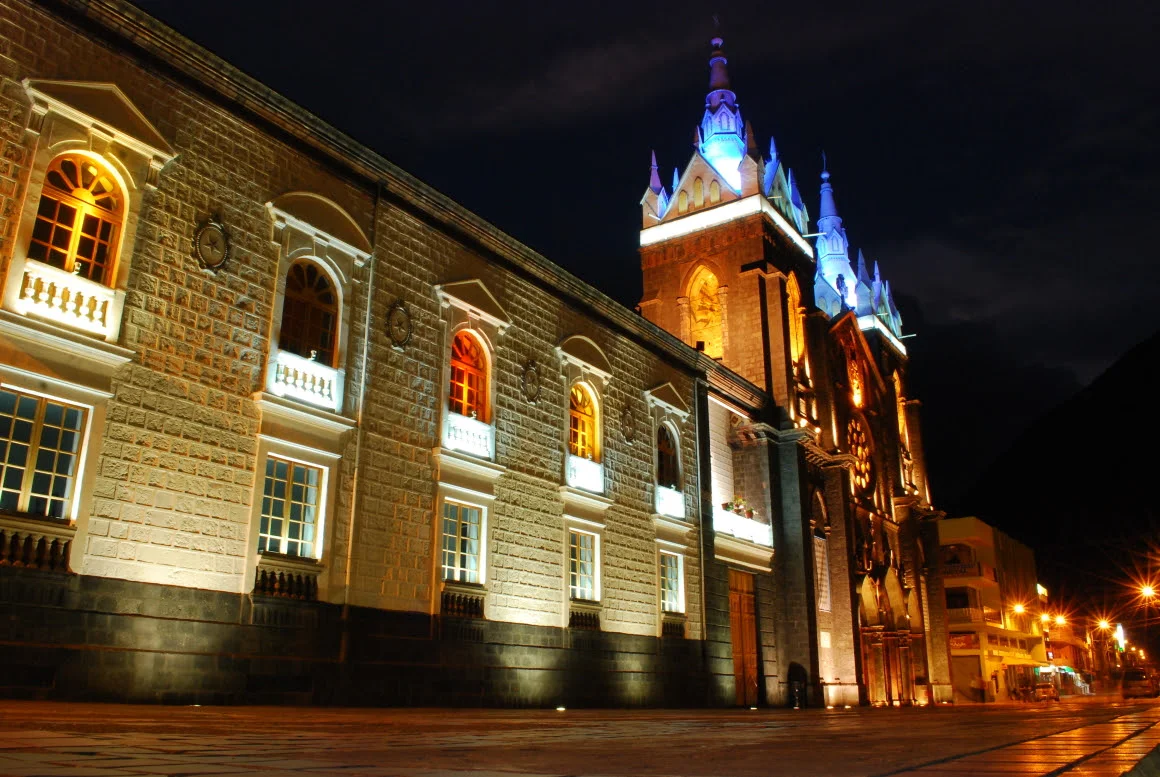 Basilica de Nuestra Senora de Agua Santa.jpg