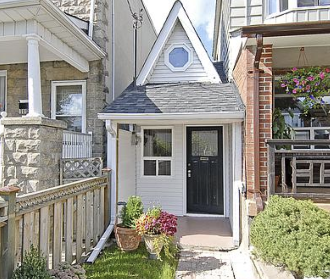 World Wednesday: Toronto, Canada Tiny Home
