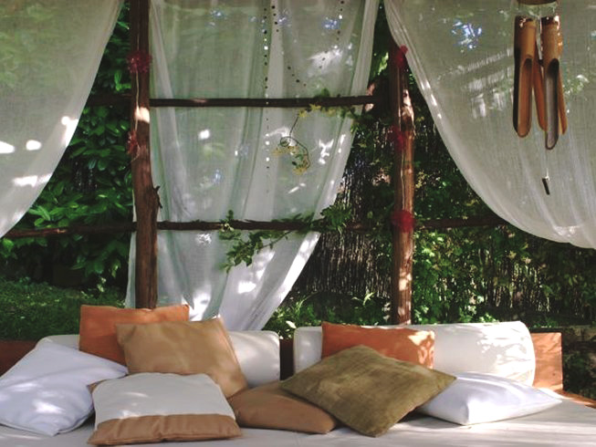 insabina bed.jpg