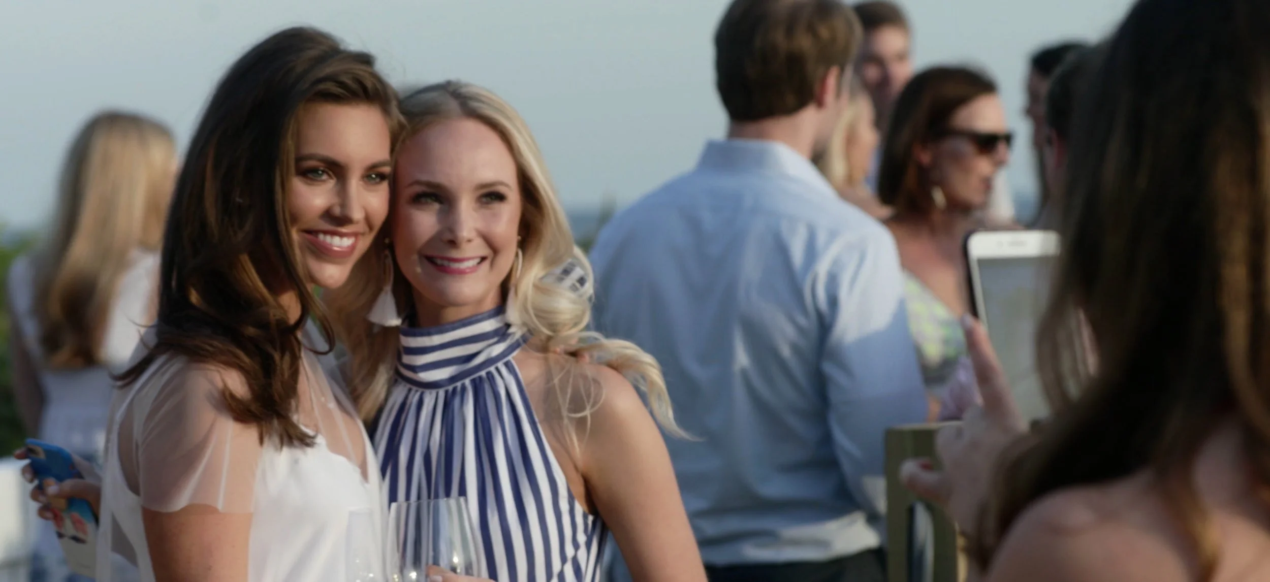 evan_&_h's_seaside_wedding (2160p).00_00_44_02.Still003.jpg