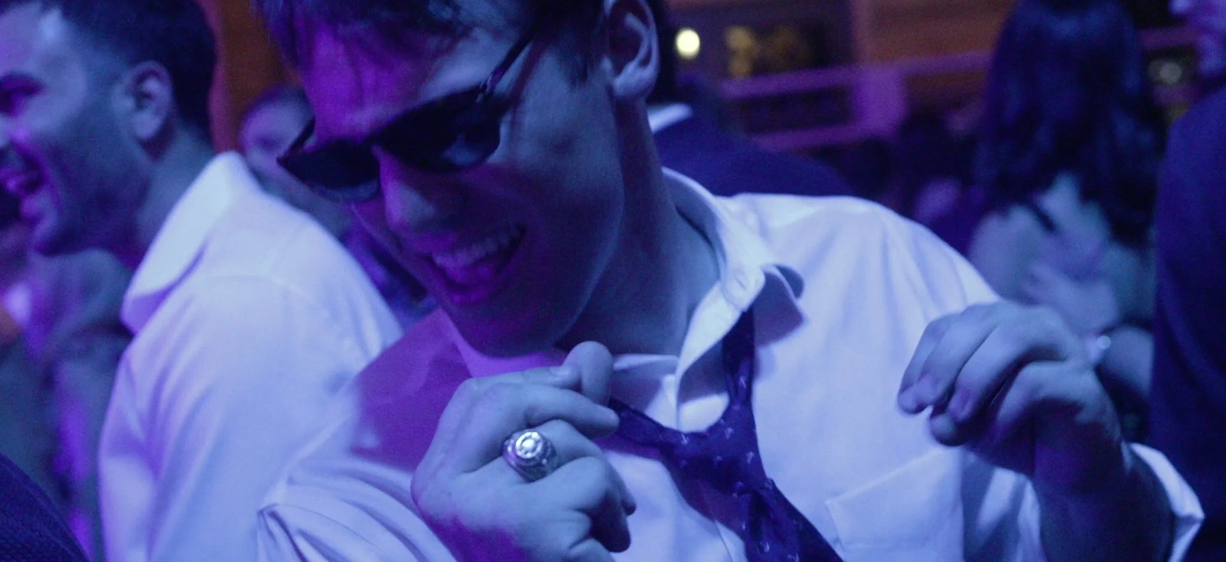 evan_&_h's_seaside_wedding (2160p).00_03_23_01.Still012.jpg