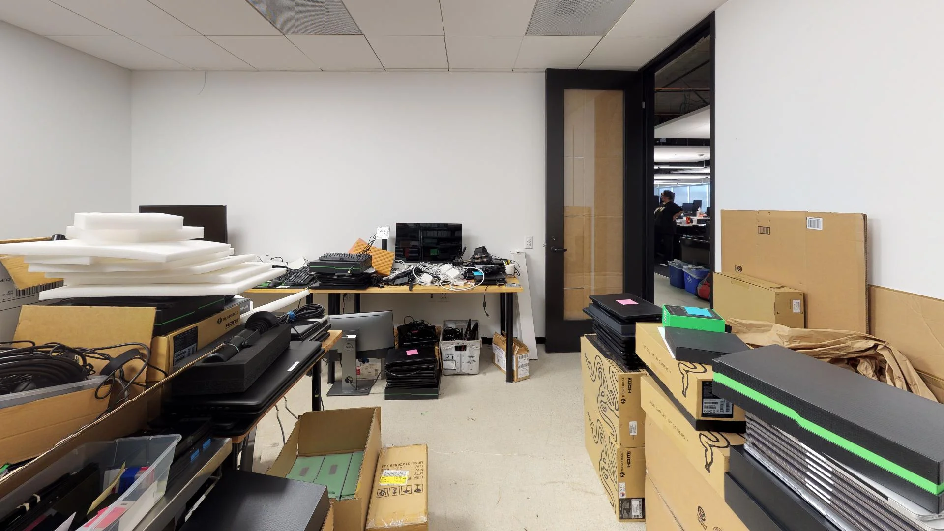 Knotel-SF-201-3rd-St-Level-9-Office(5).jpg