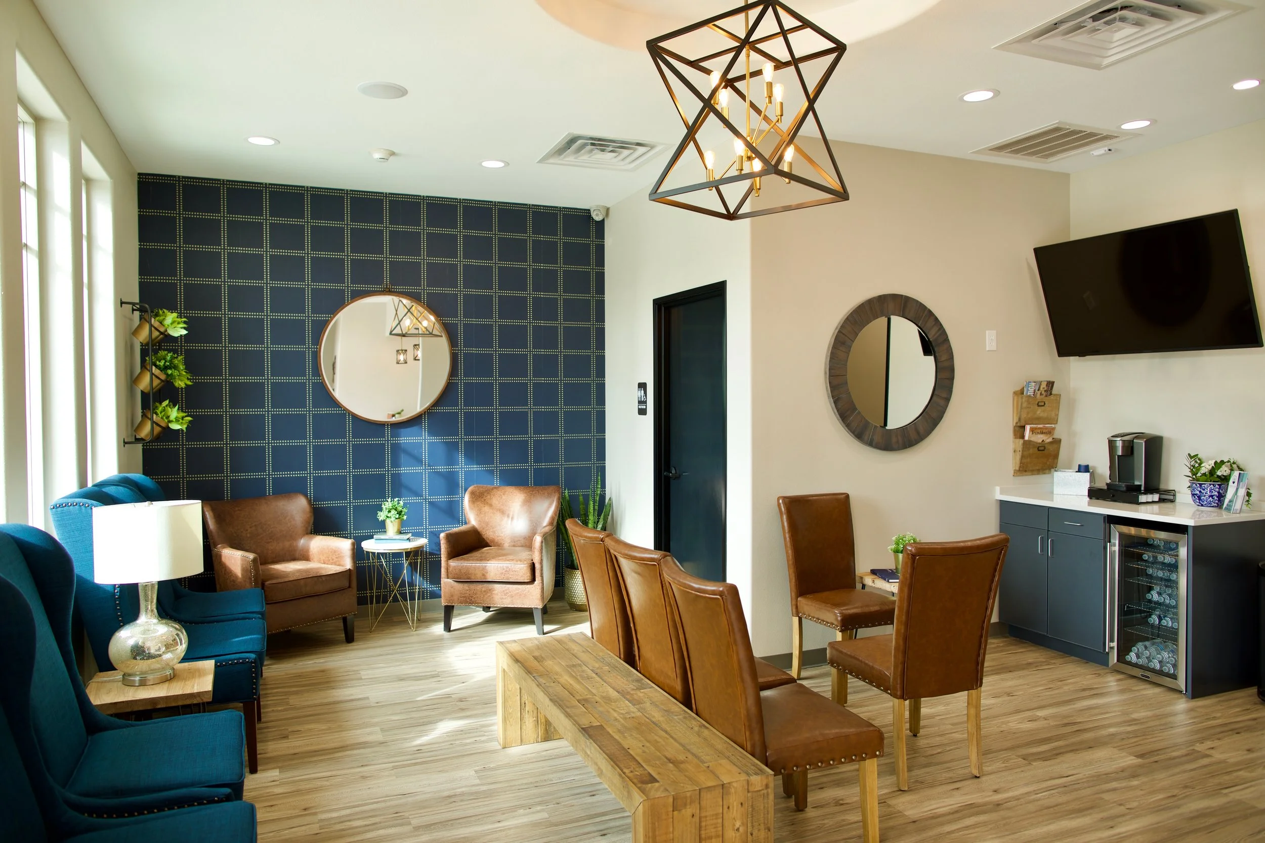 Maxwell Creek Family Dentistry Lonnie Guardiola, DDS FAGD