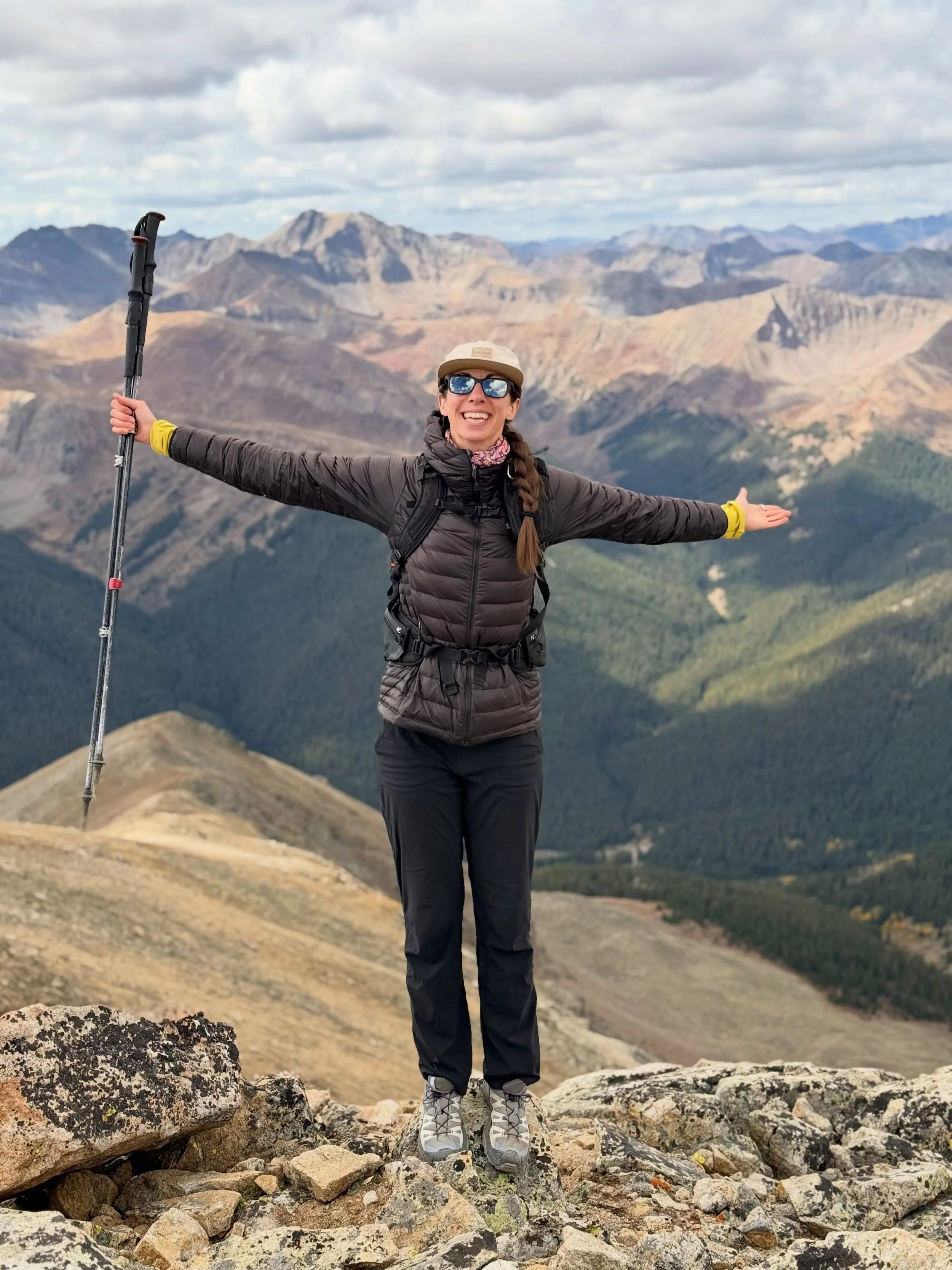 Lackawanna Peak, 13,826 ft (centennial 13er) and UN13645 🏔️🏔️

If you&rsquo;ve ever driven Independence Pass from Twin Lakes to Aspen, you&rsquo;ve driven right by the trailhead for these two nondescript, unassuming peaks. Nestled in the Sawatch be