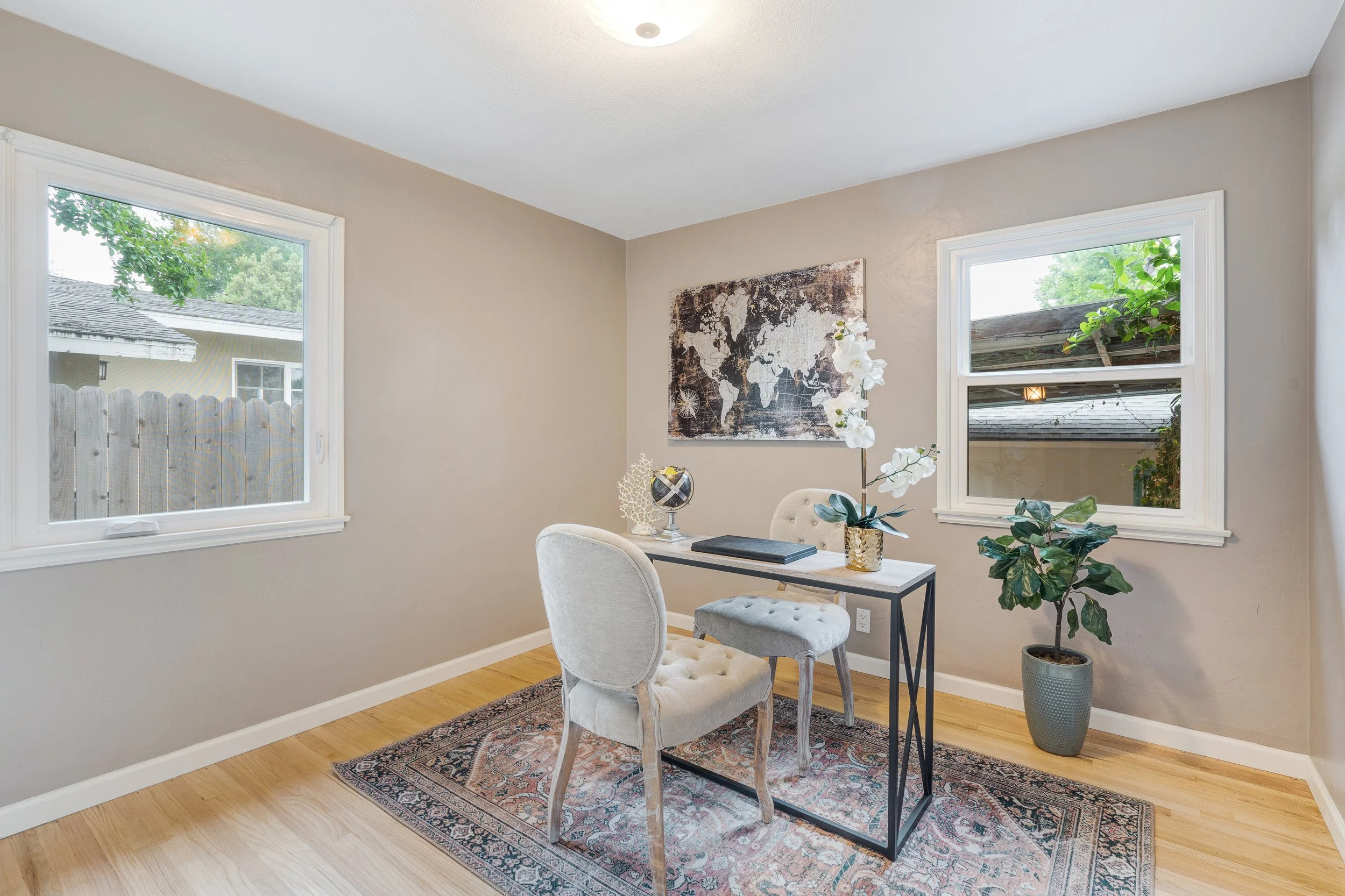 435 E Crescent Ave Redlands, CA (Cristina C)-21-13.jpg