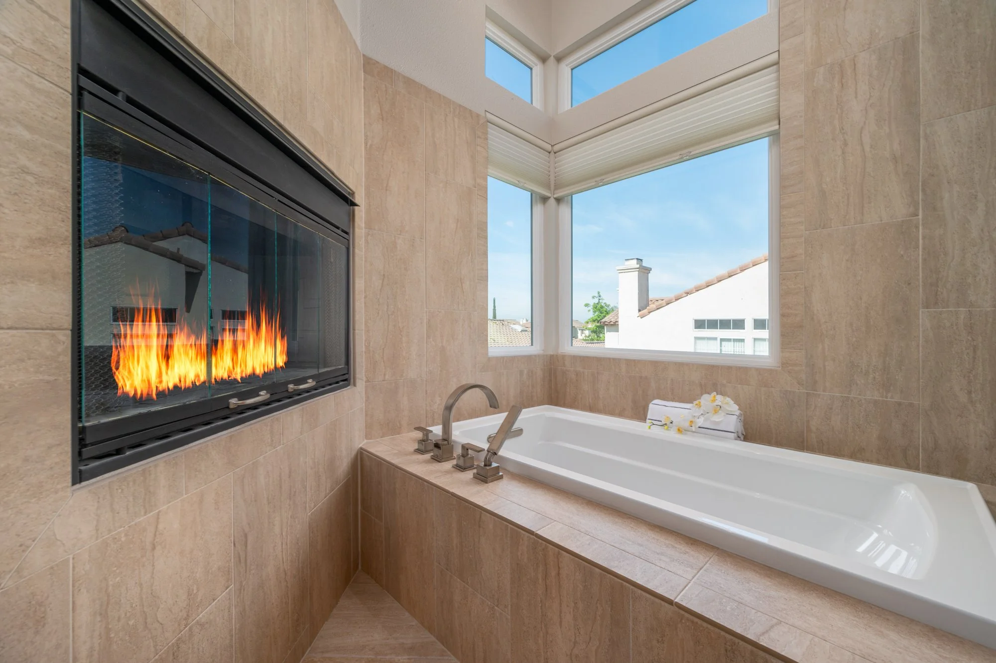 200429 16485 Zarco Luna Pl 0020.jpg