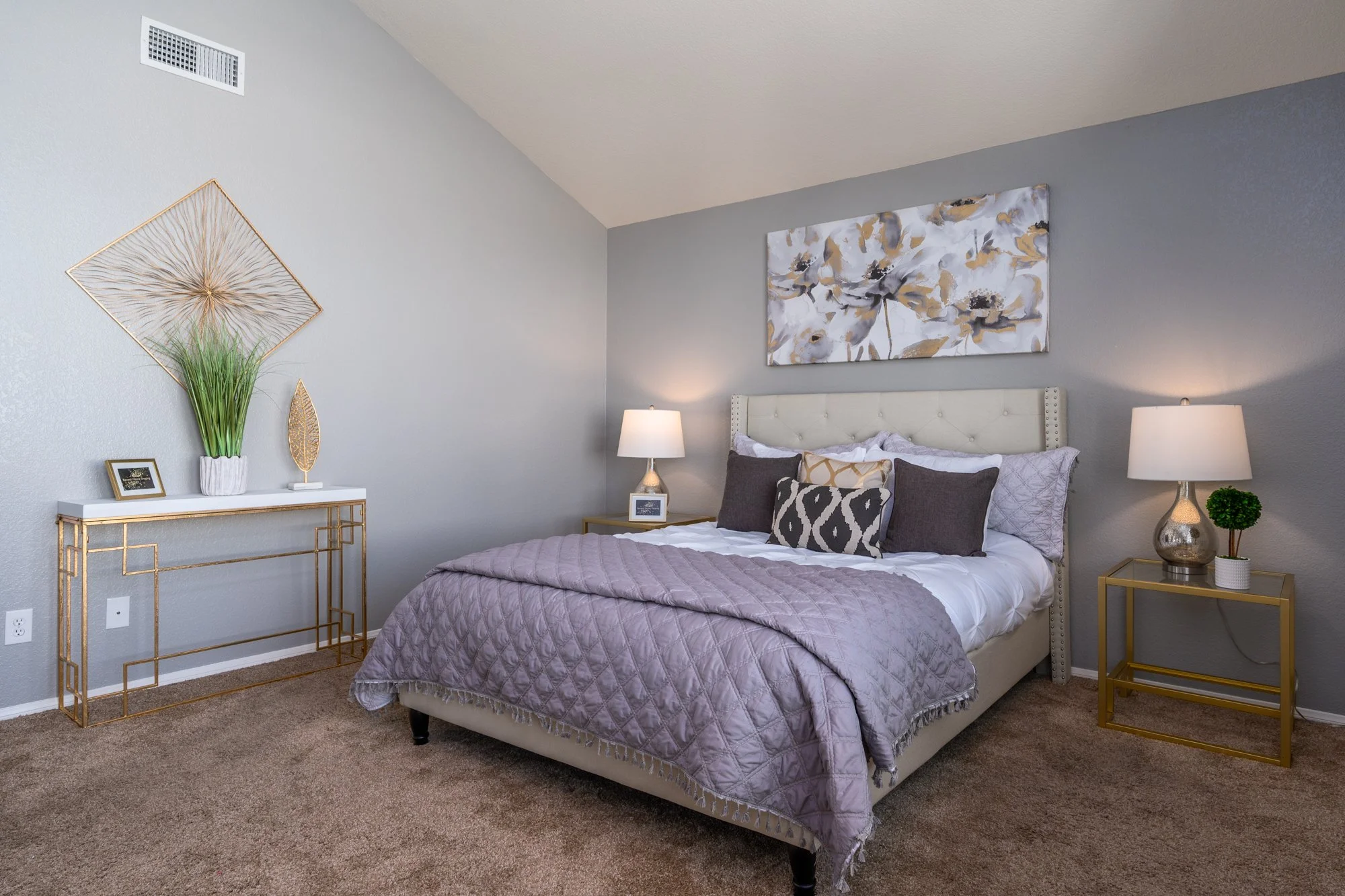 200429 16485 Zarco Luna Pl 0017.jpg