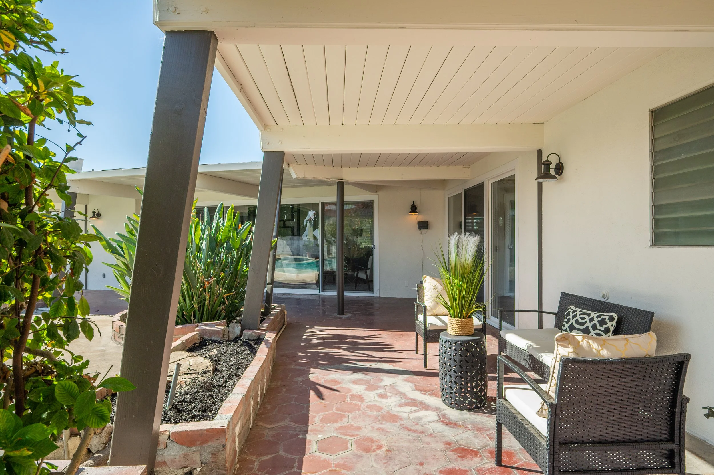 211022 1214 Falcon Dr 034.jpg