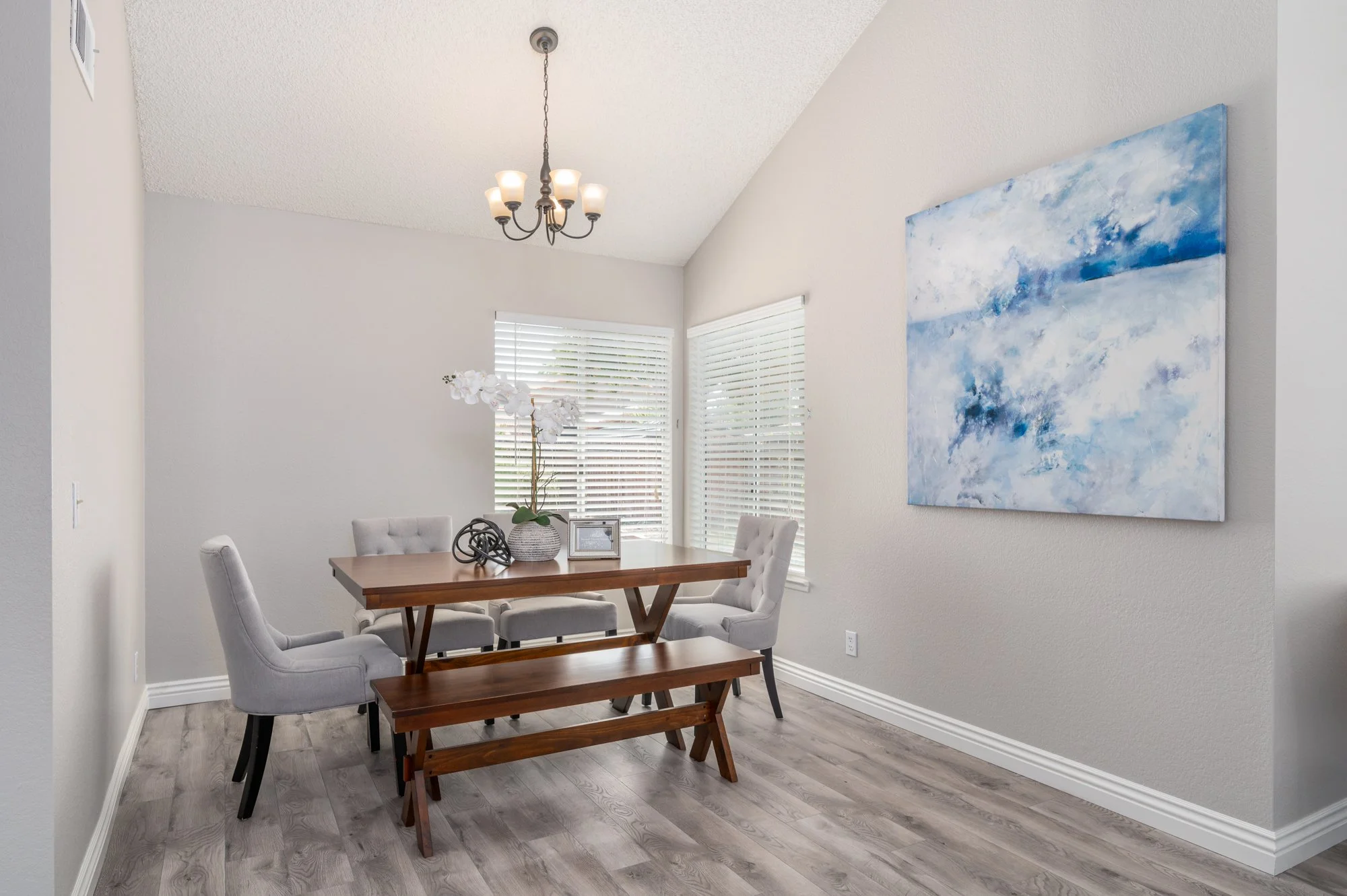 210908 1533 Canterbury Cir 007.jpg