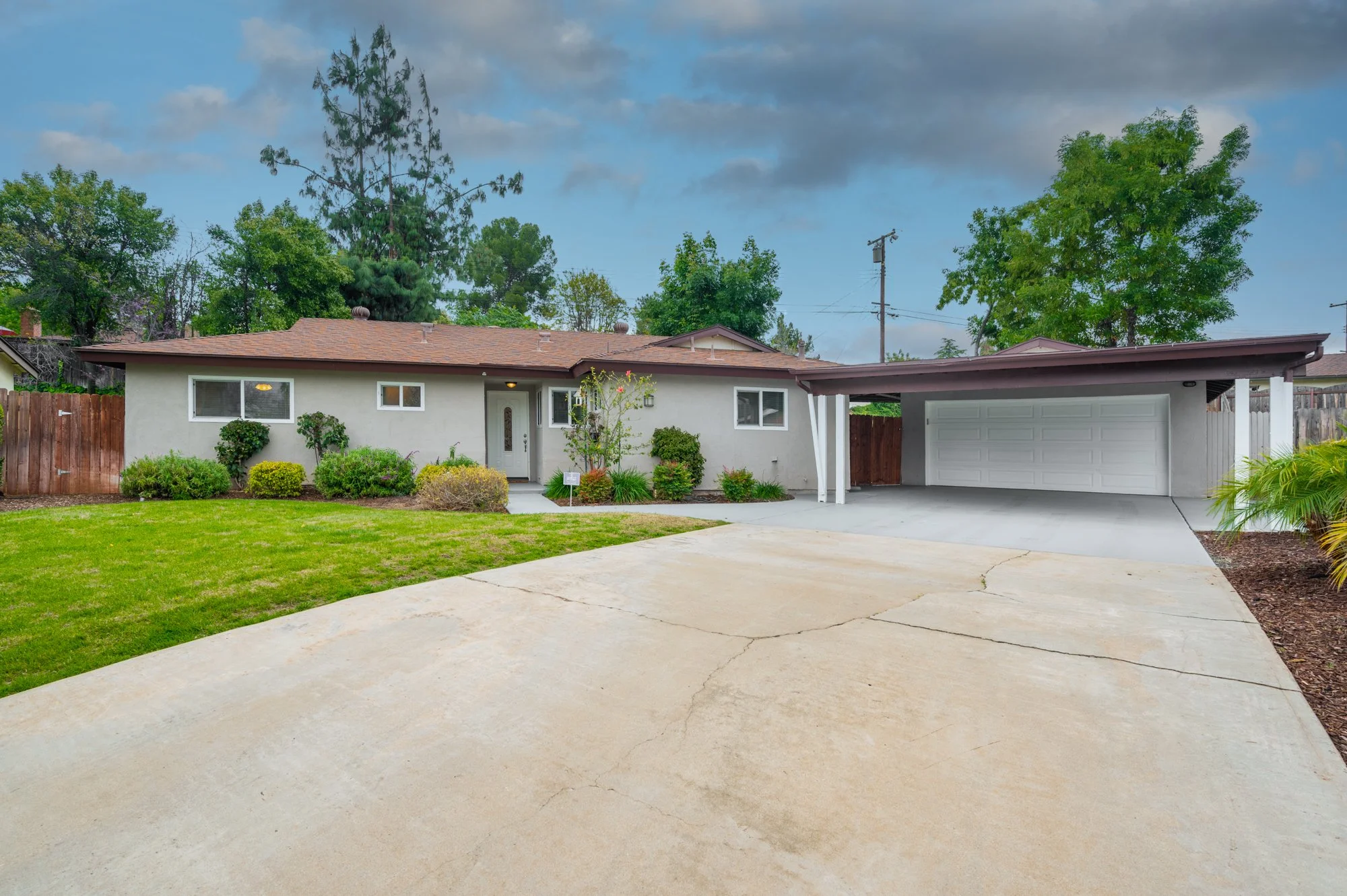 200405 818 Cimarron Dr 001.jpg