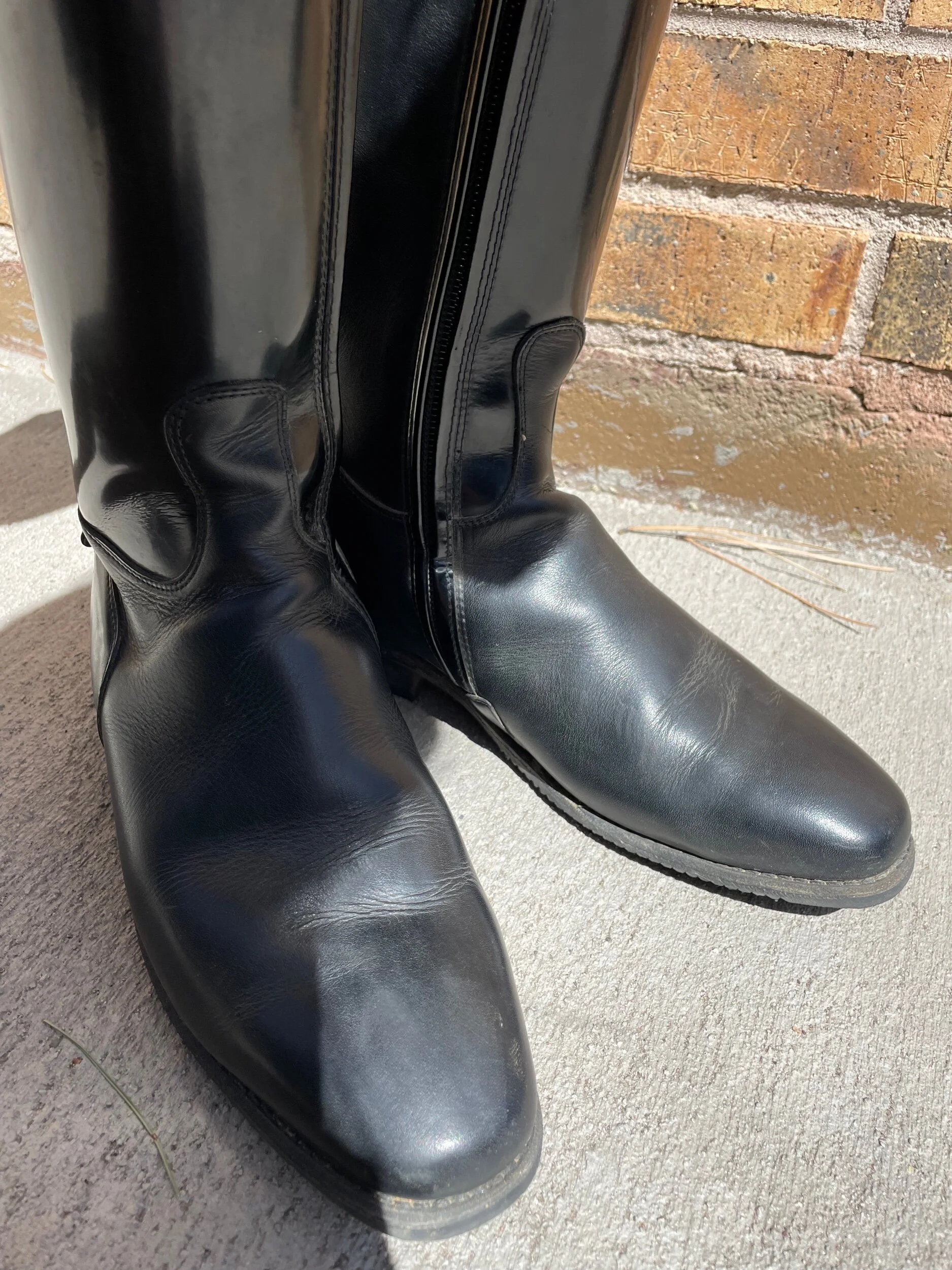 89B25E90-44C4-4356-8810-DB4498E0A3C9