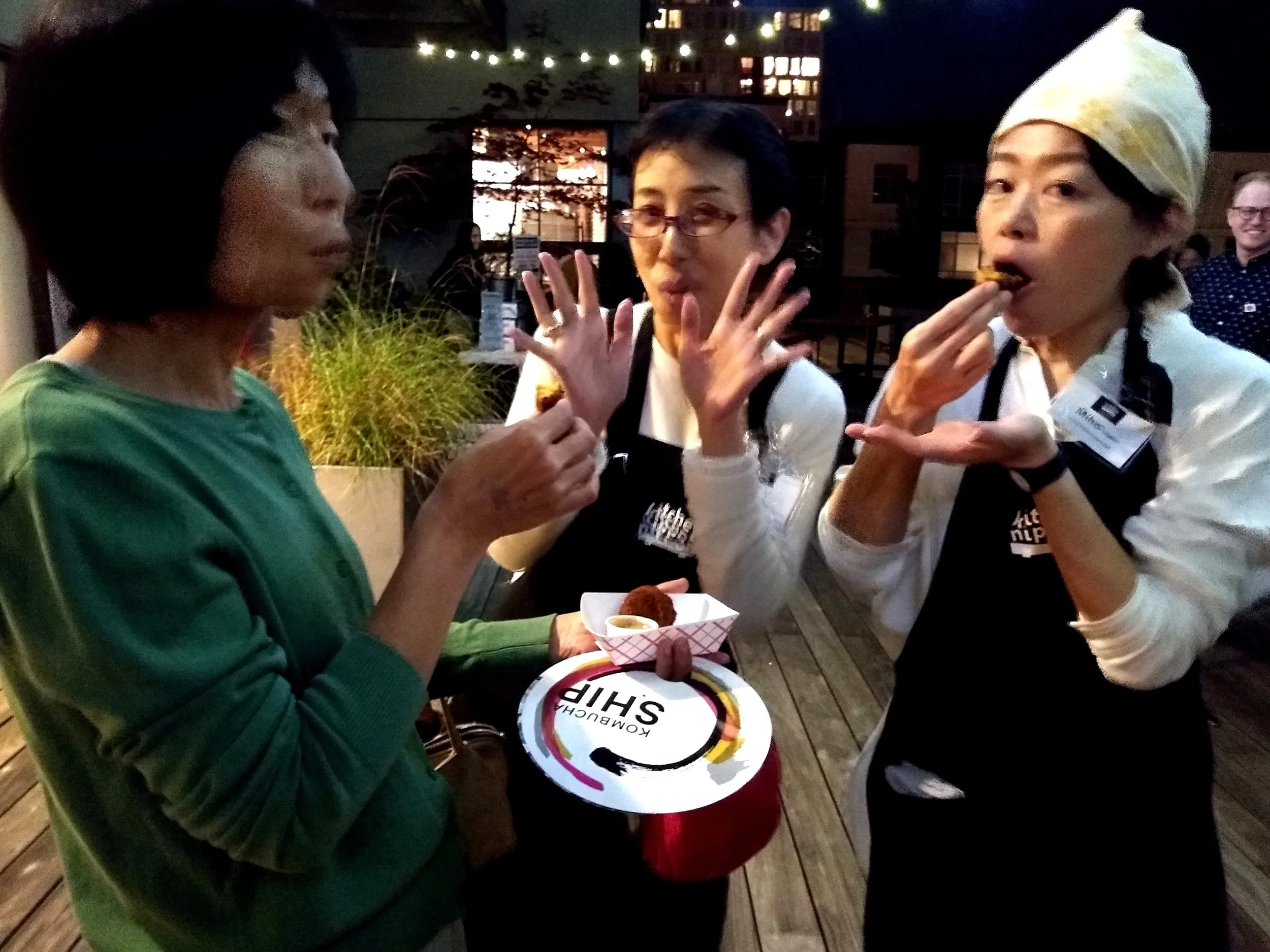 And all of these lovelies taking a much deserved break and enjoying some yummy Obon food.