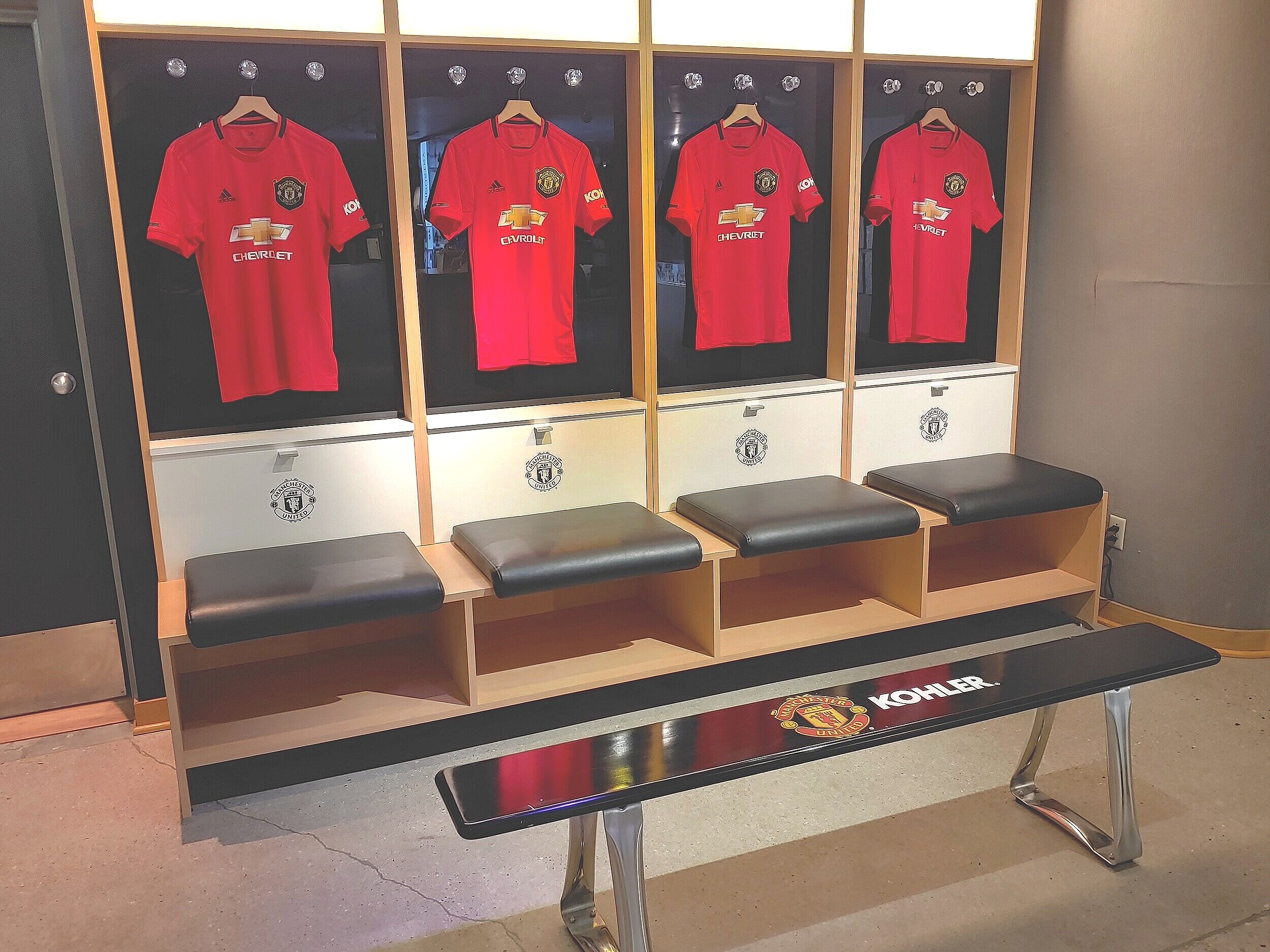 Manchester United Lockers