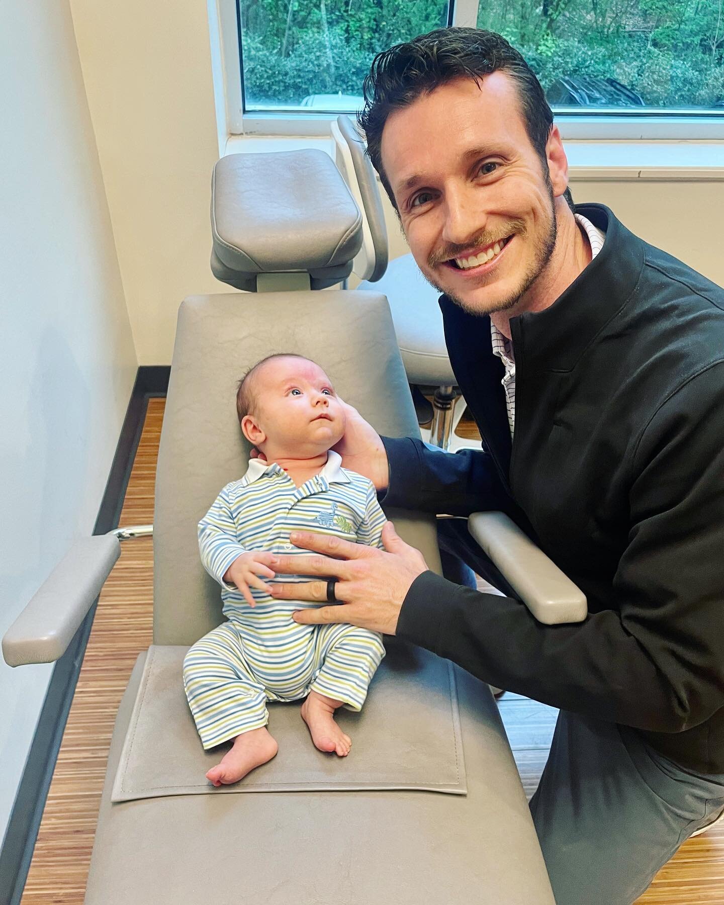 Dr. Ben had a very special patient in the chair this morning! 💙👶🏻😂🦷🪥 Loved having Beckett come visit us today 💕💕

#samuelsonorthodontics