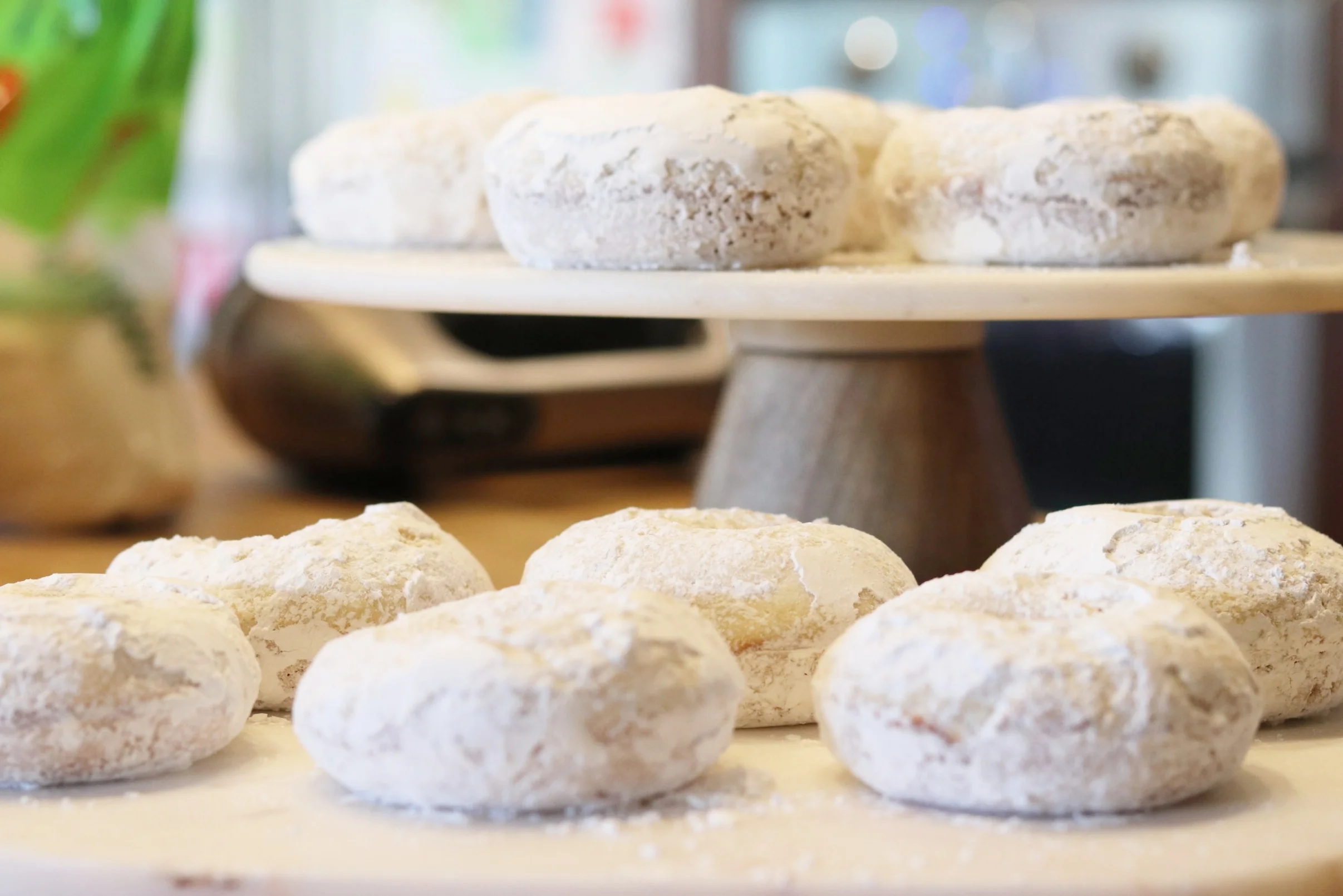 make-it monday: Powdered Cake Donuts...