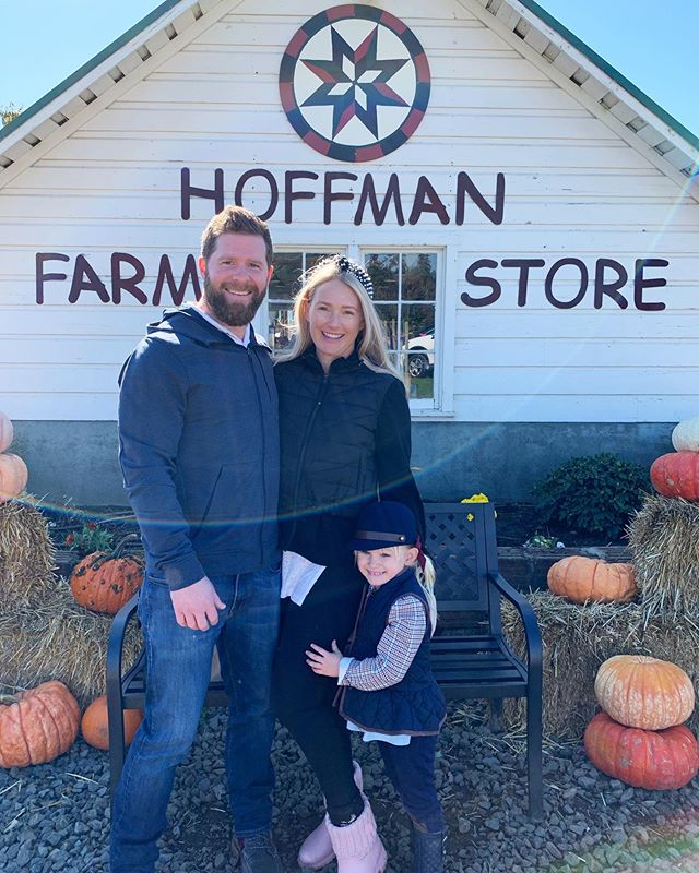 Missing one child, otherwise we&rsquo;d have a pretty good family photo! 🍂🌾 Perfect day for pumpkin tours, hayrides &amp; a corn maze @hoffmanfarmsstore 🎃 #TheScrivnerAnnualPumpkinTour