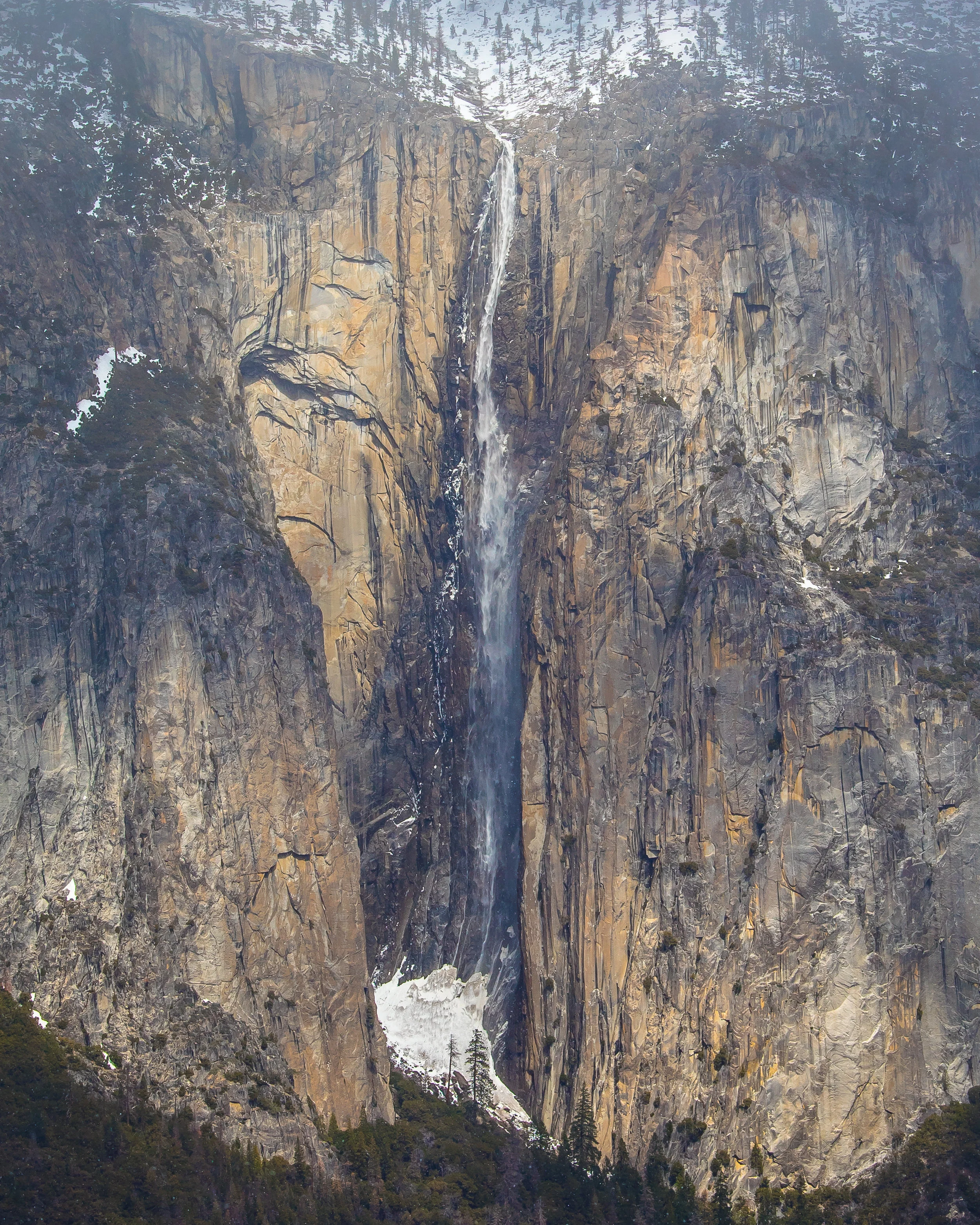 Ribbon Fall / Yosemite