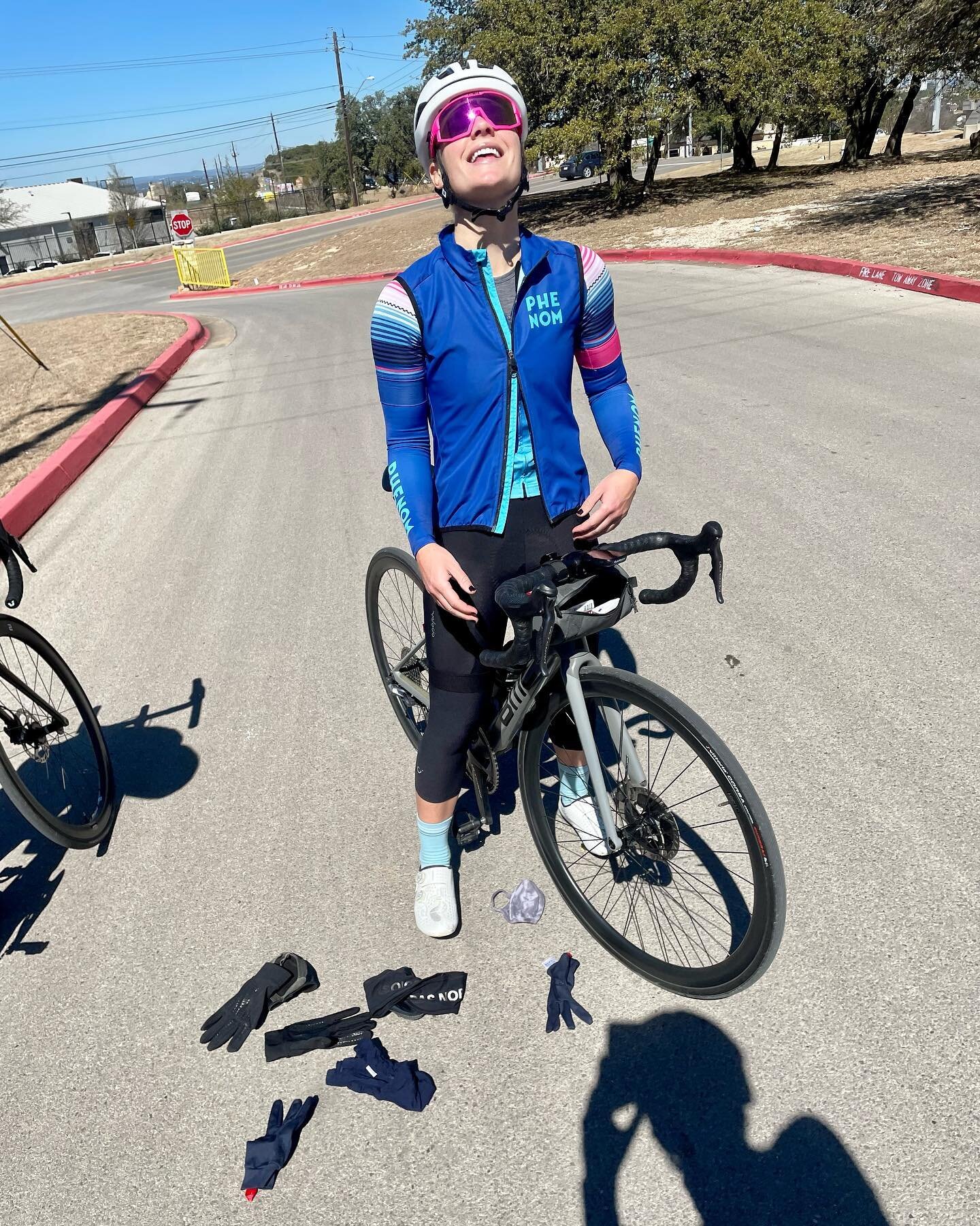 When you bring 17 pairs of gloves, 2 neck gaiters, three arm warmers and a beanie to the ride all to find you may have been a little over dramatic about this whole cold weather situation. 

But for real, bring that third set of gloves tonight! Gonna 