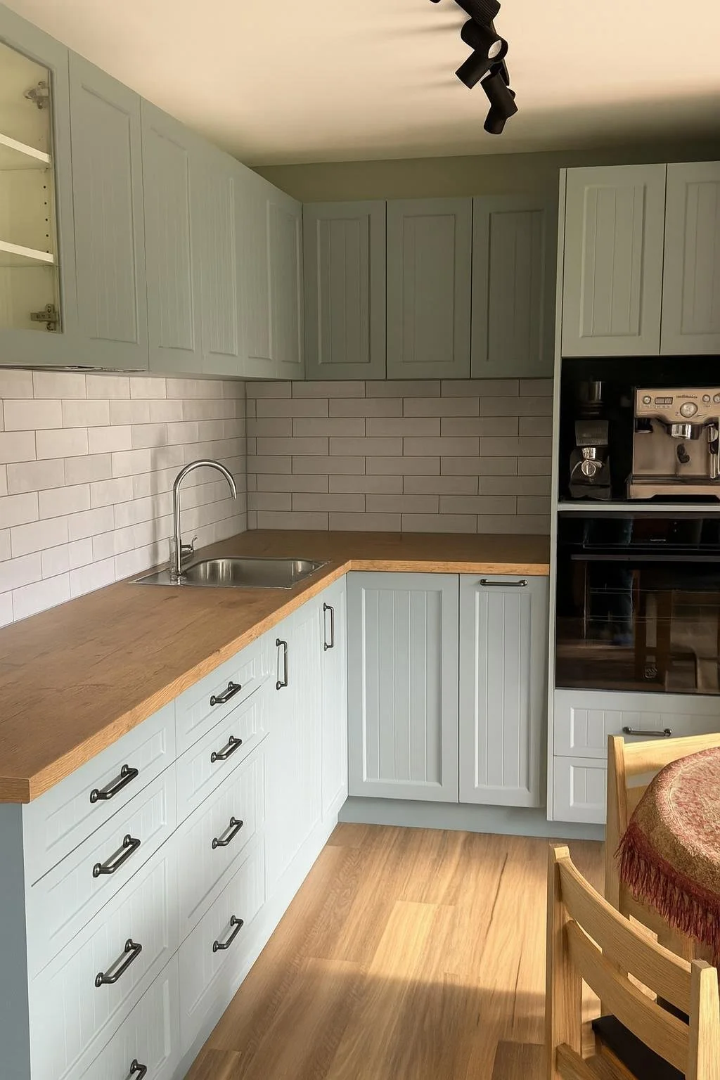 Tabors Complete Kitchen.jpeg