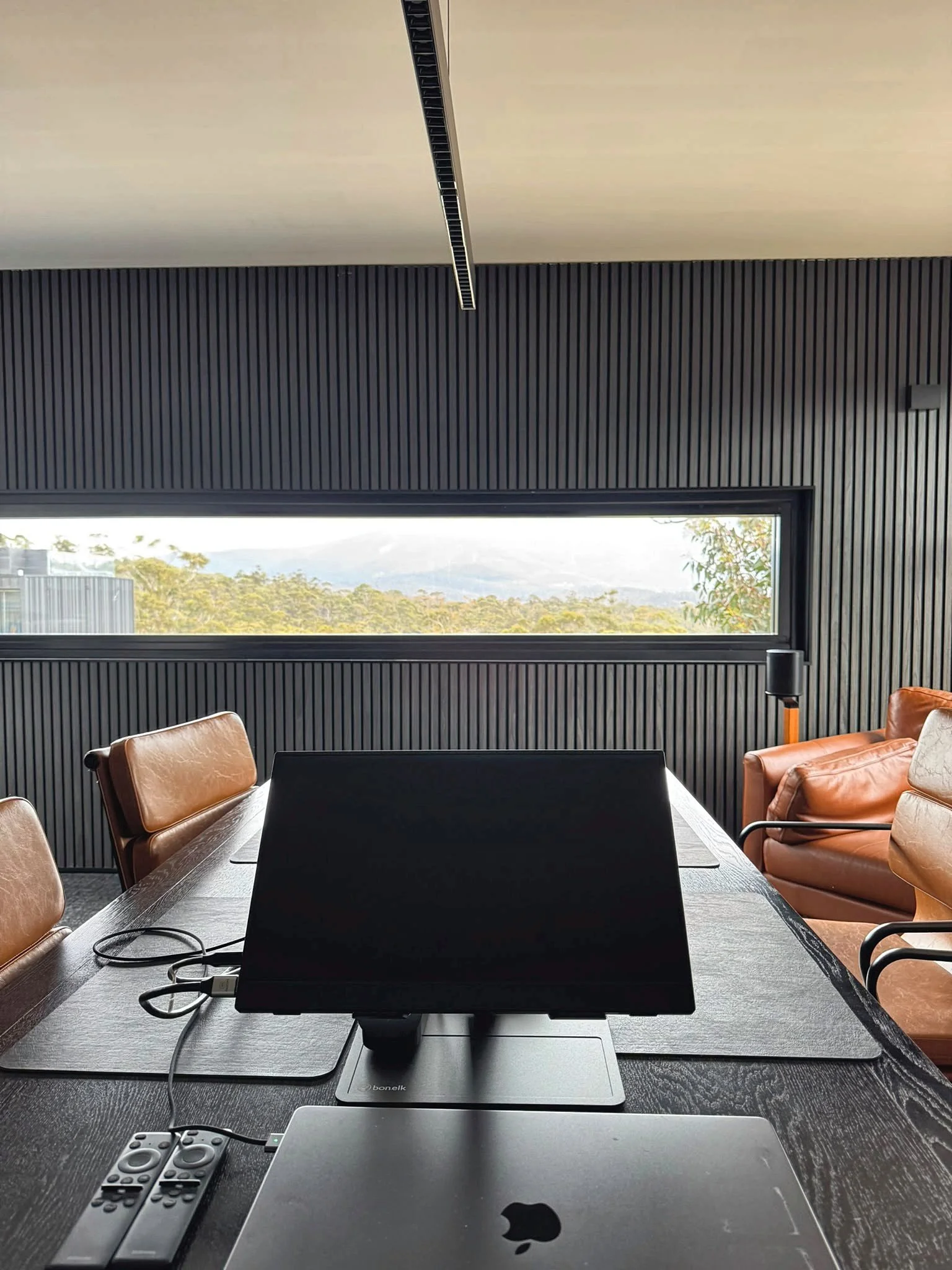 office-stage-3-02.jpg
