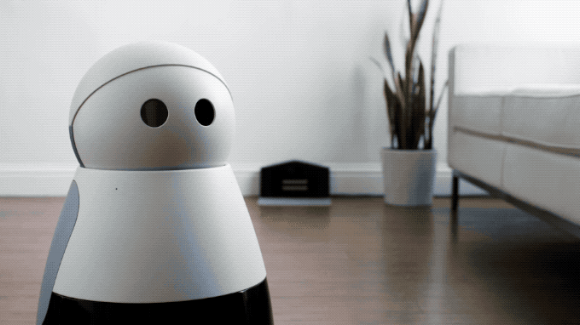 写真は、TechCrunch ' Kuri the adorable home robot starts shipping to pre-order customers '