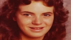 23448037_BG2.jpg