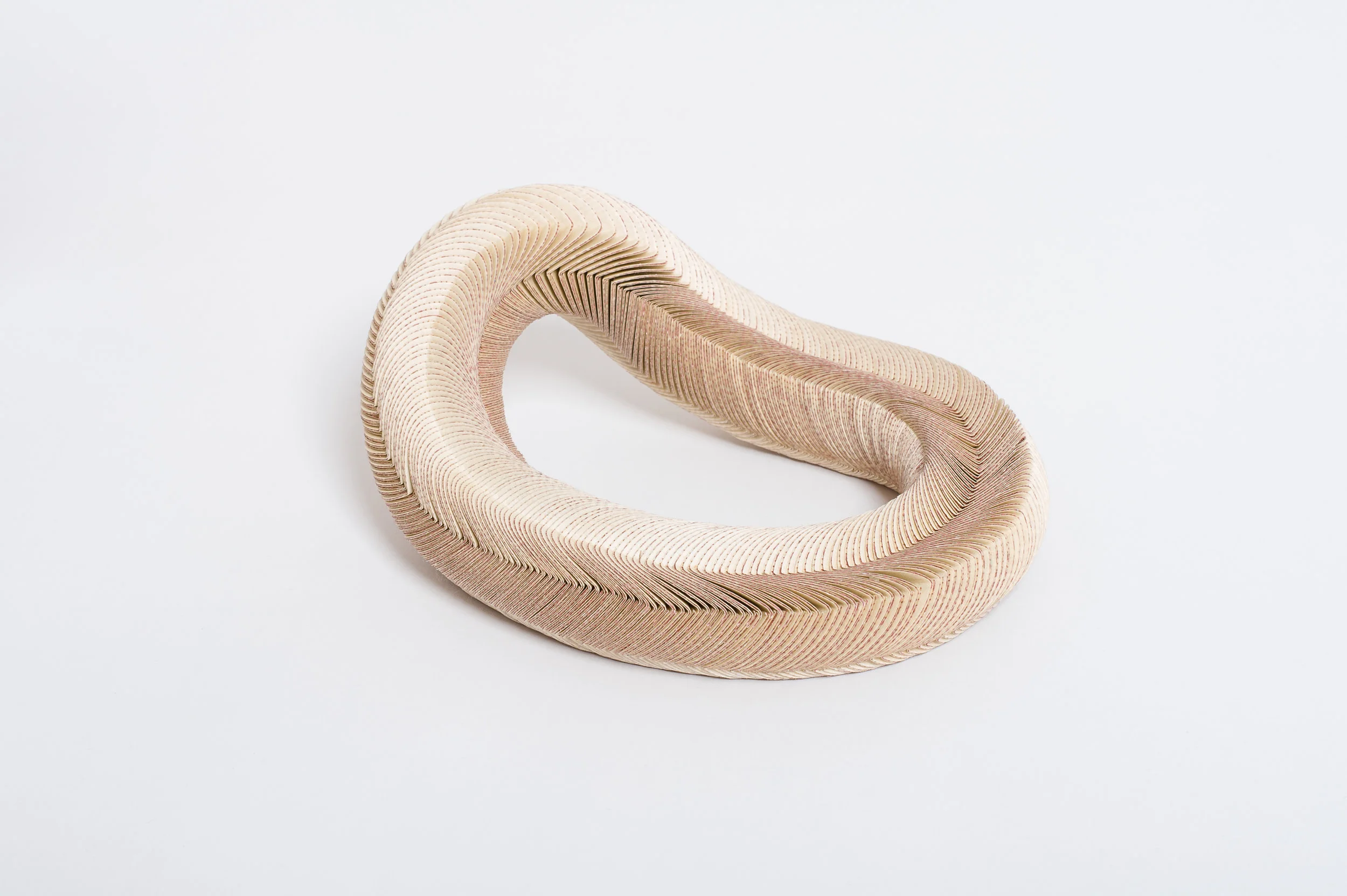   Herringbone necklace  — paper  diam: 16cm / section: 4cm 