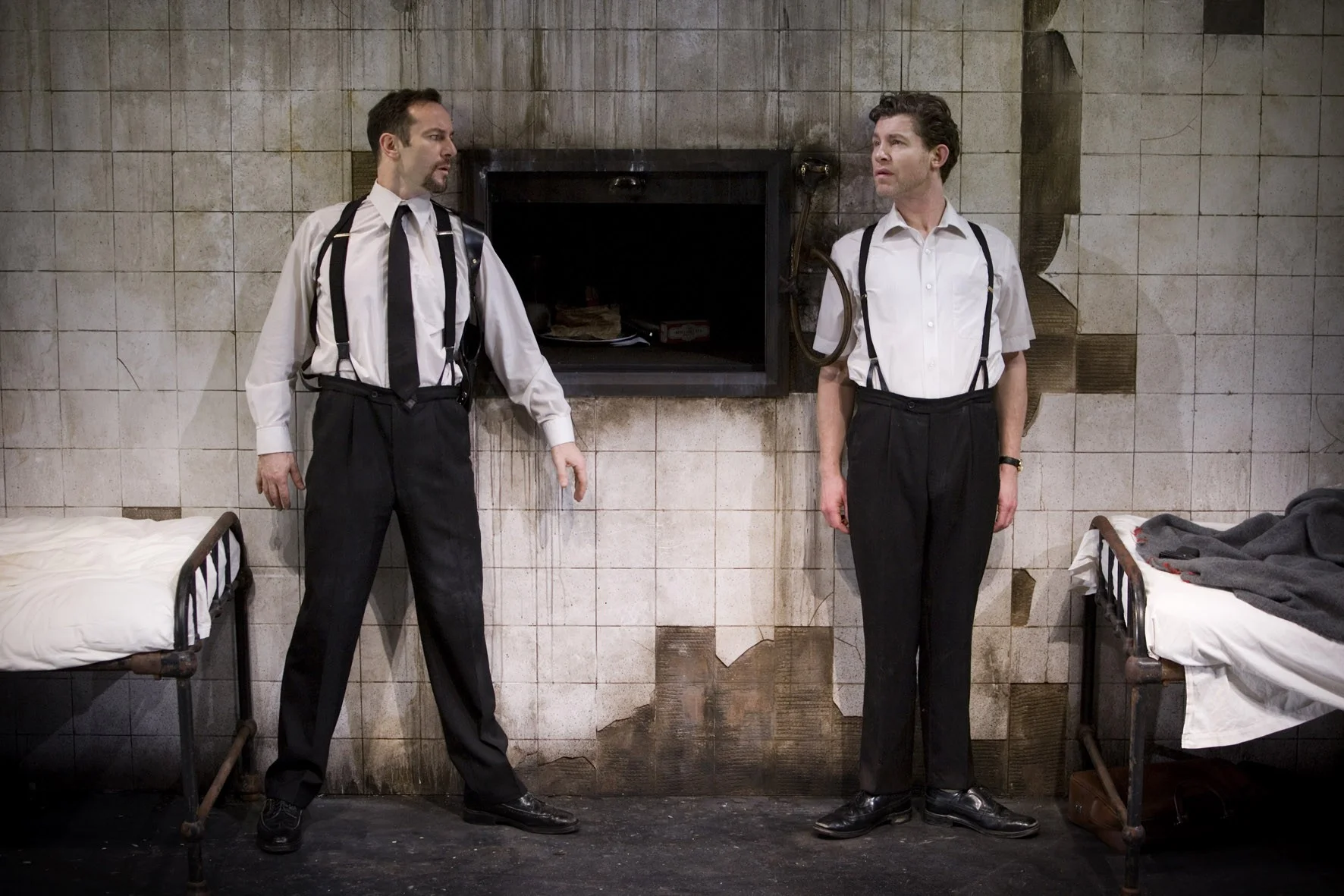 THE DUMB WAITER