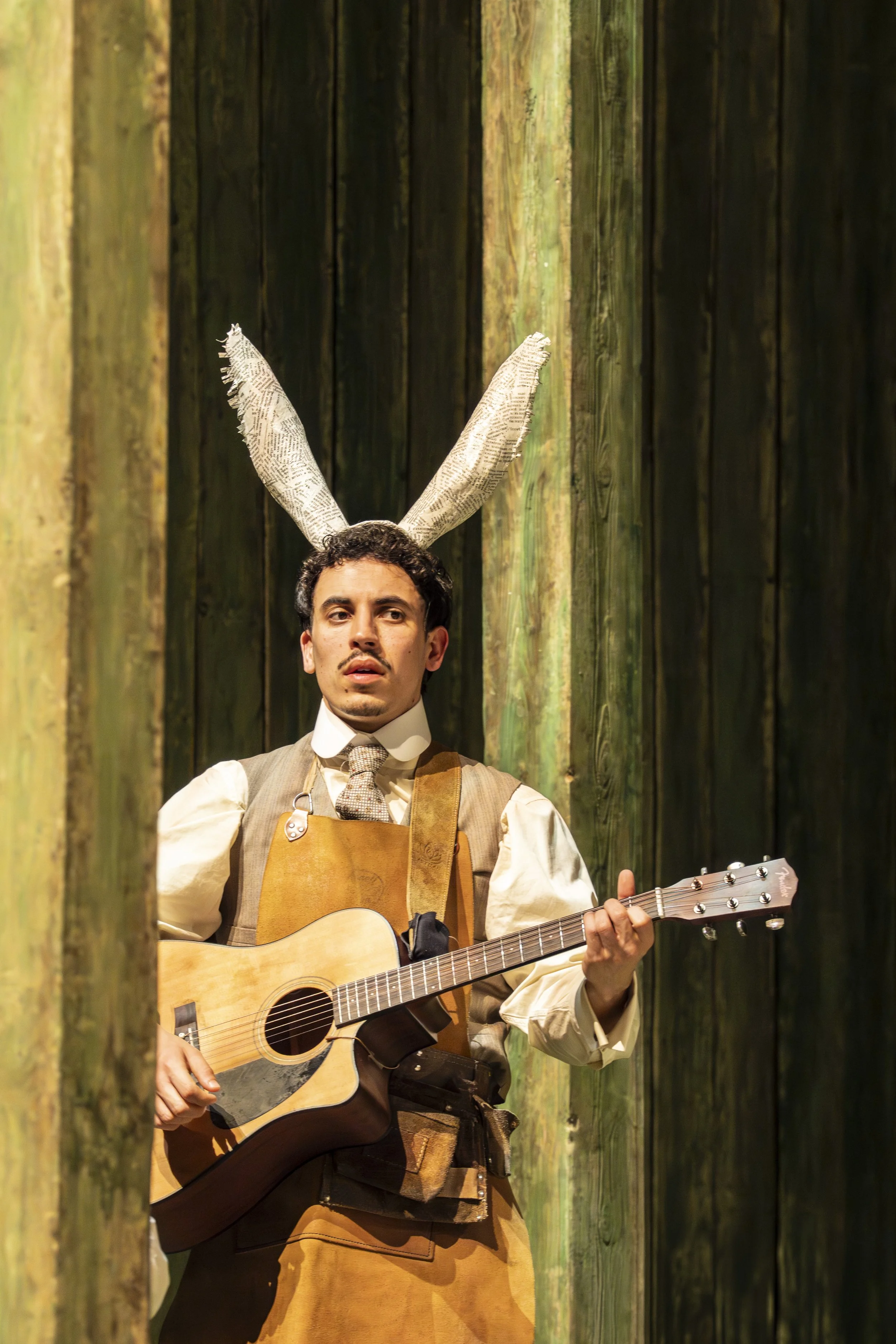Joe Usher (Ensemble) in Summerfolk at the National Theatre. Photographer Johan Persson 01064.jpg