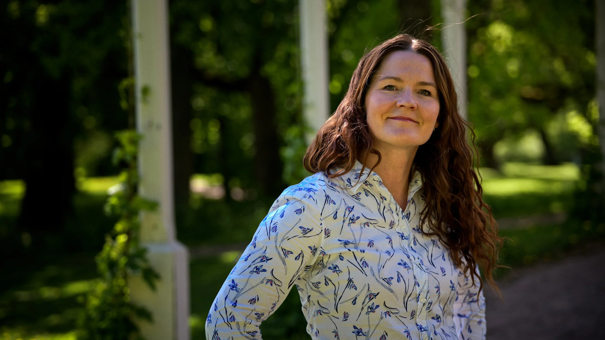 Kati_Huovinmaa_porteilla.jpg