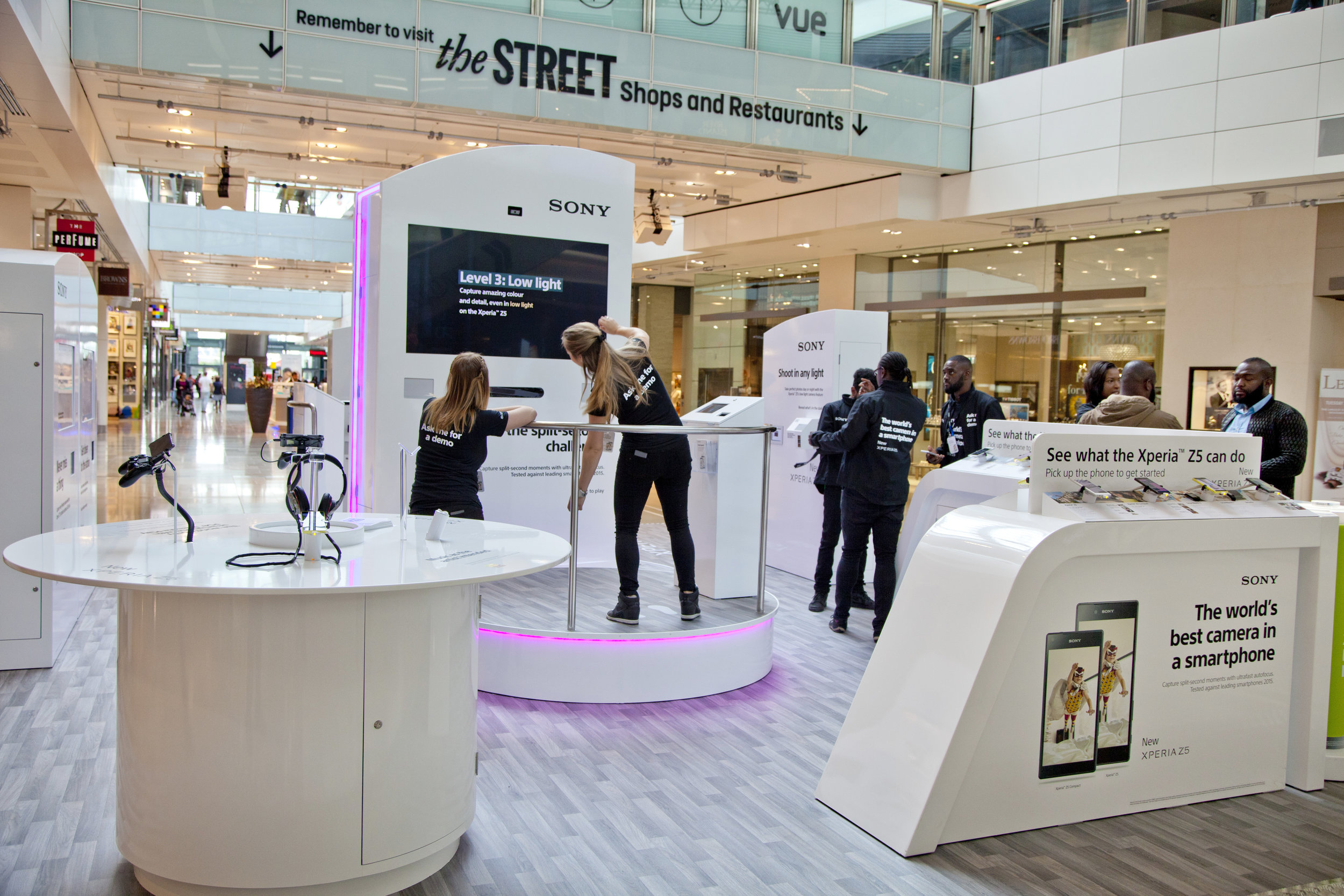 2015 - OCTOBER - 10th - SONY XPERIA Z5 - STRATFROM - WESTFIELD 010.jpg