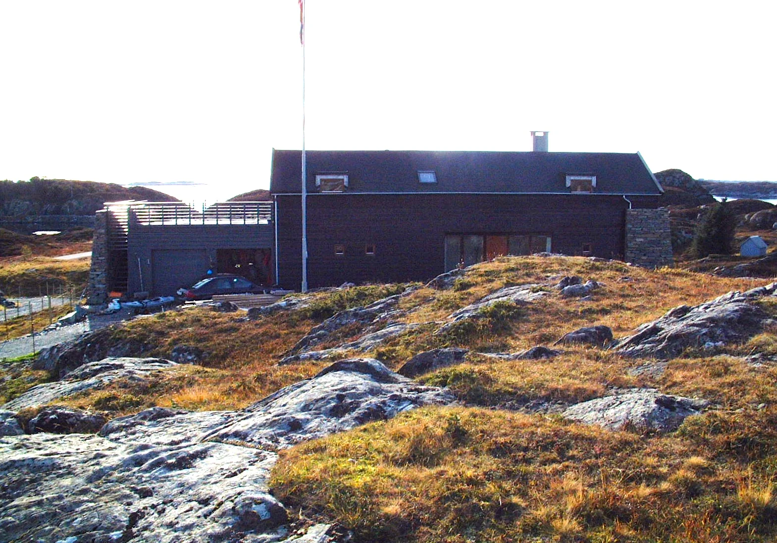 N 1.jpg