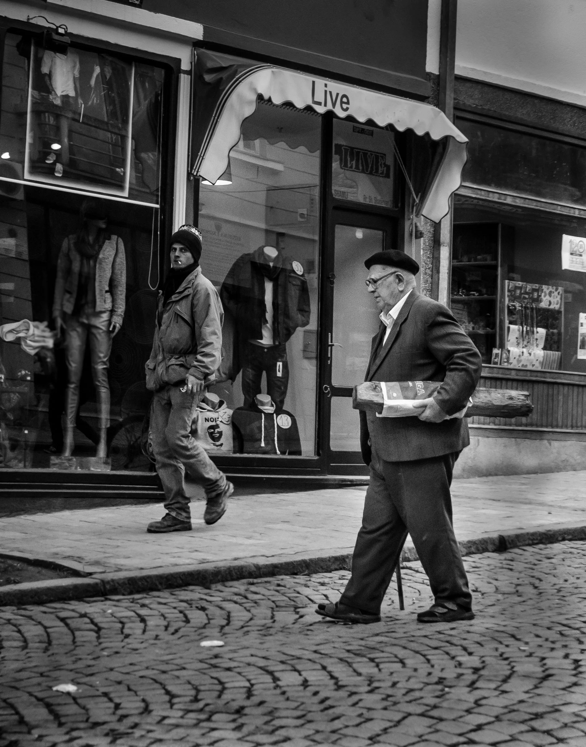 Photography Workshop May 10 at 10 a.m.