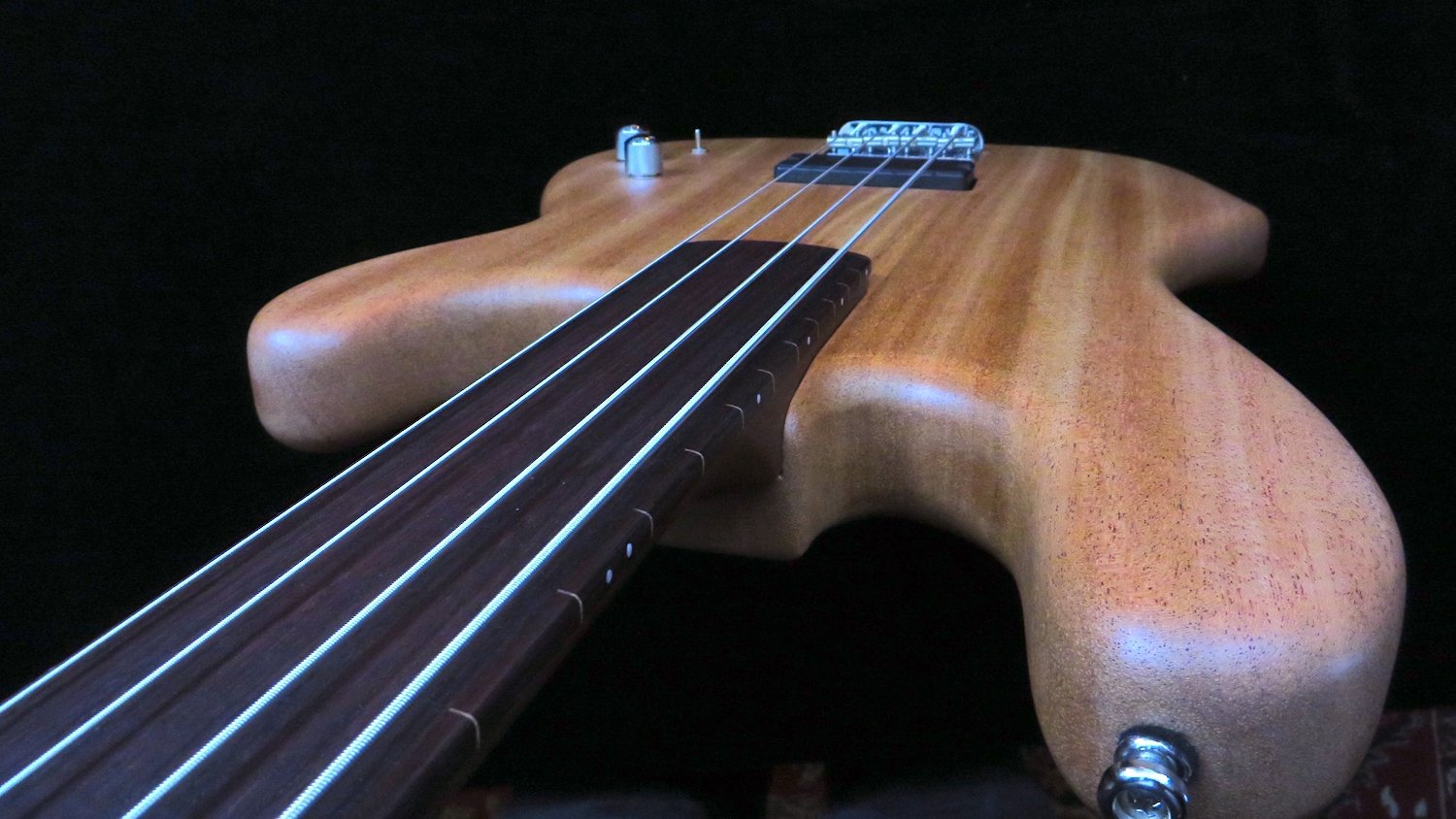 Fretless Bass