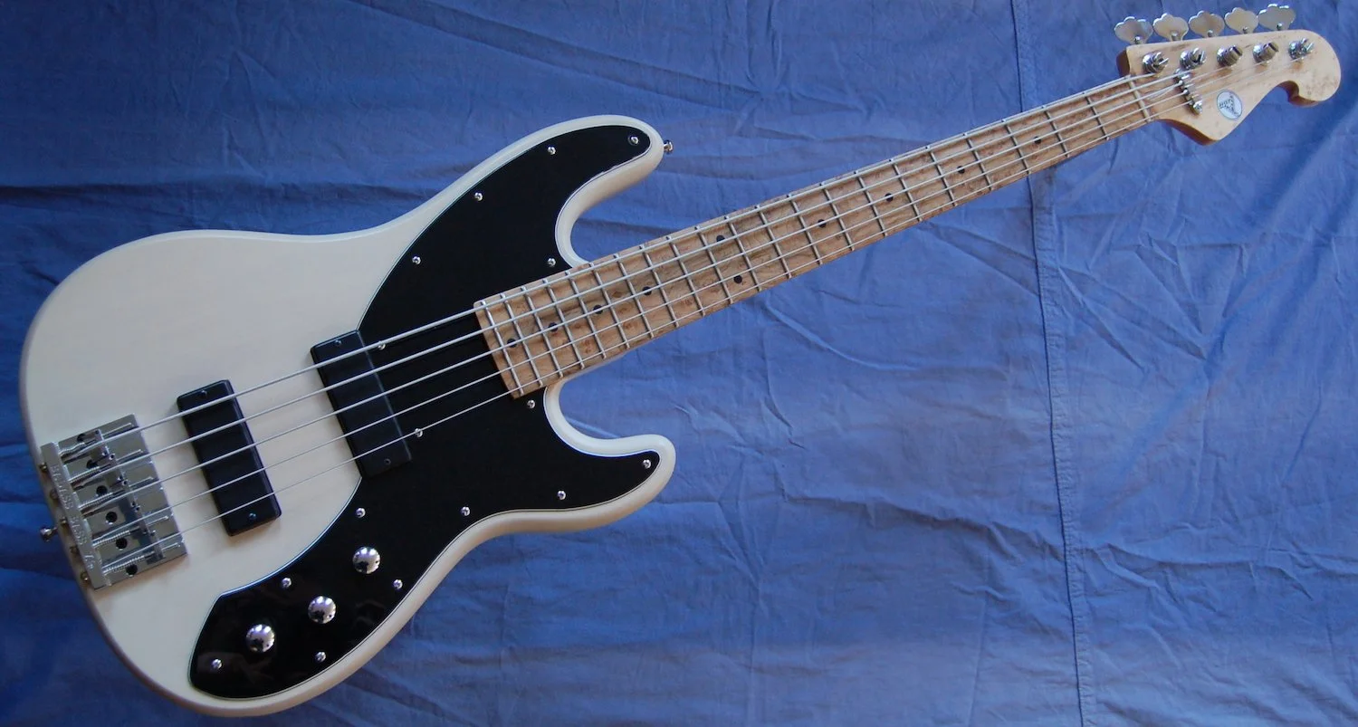 vin51 dark bird.jpeg