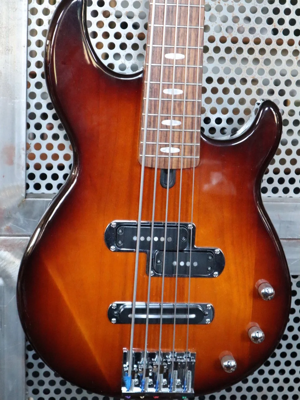 Yamaha 5 String Pickup Pimp