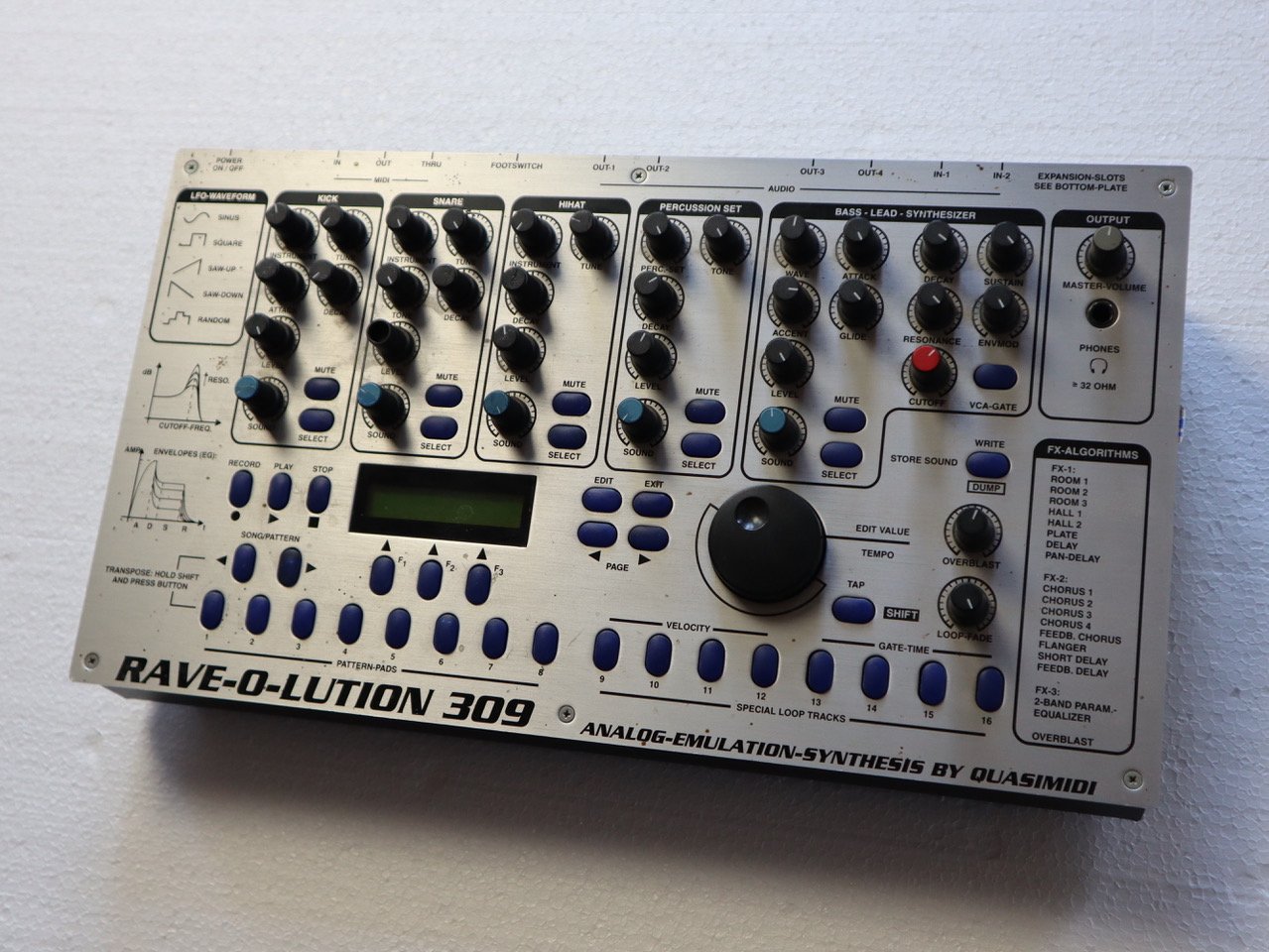 Rave-O-Lution 309 Groove Machine