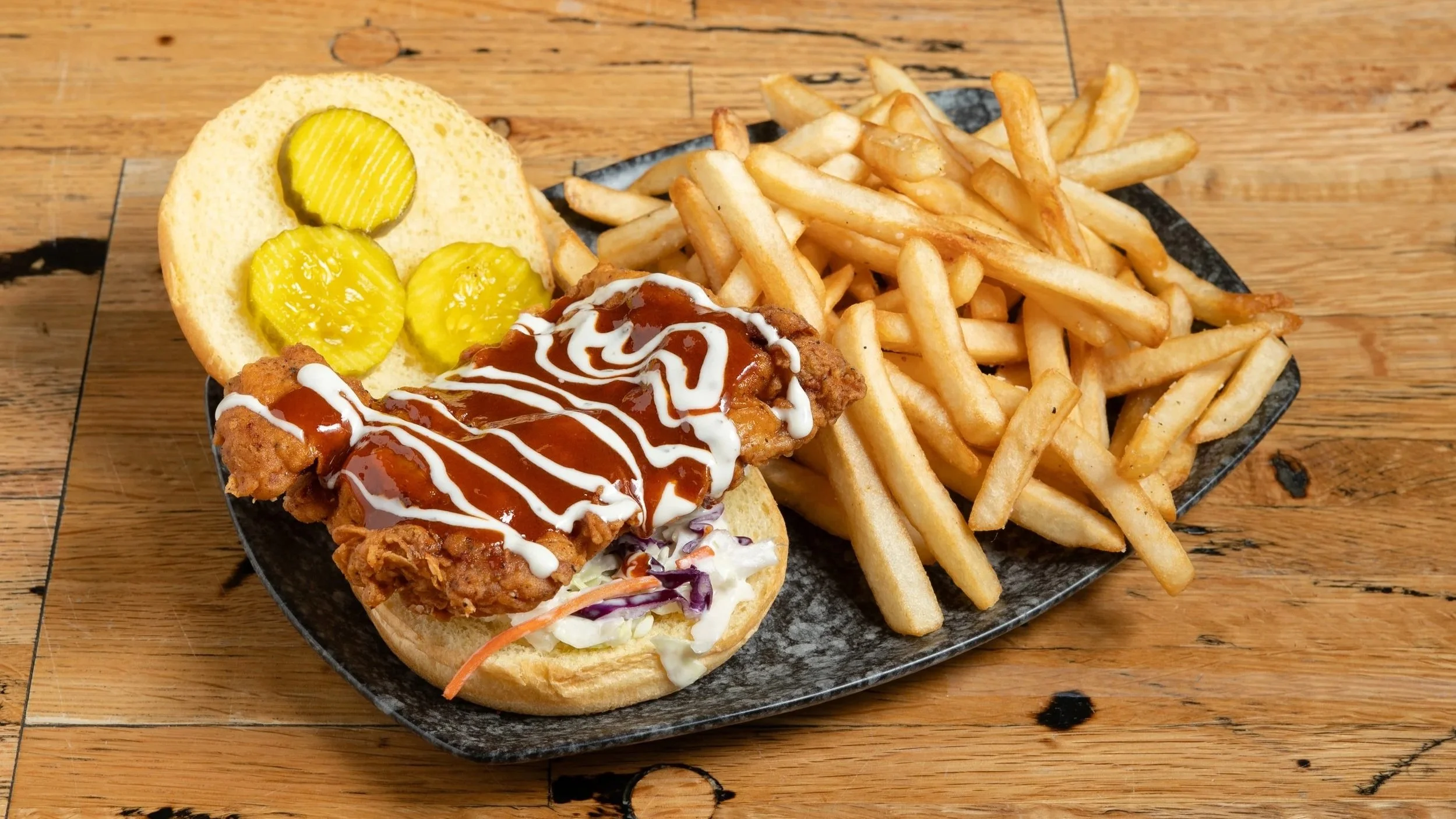 Zilford%27sFriedChicken_HotChickenSlider.jpg