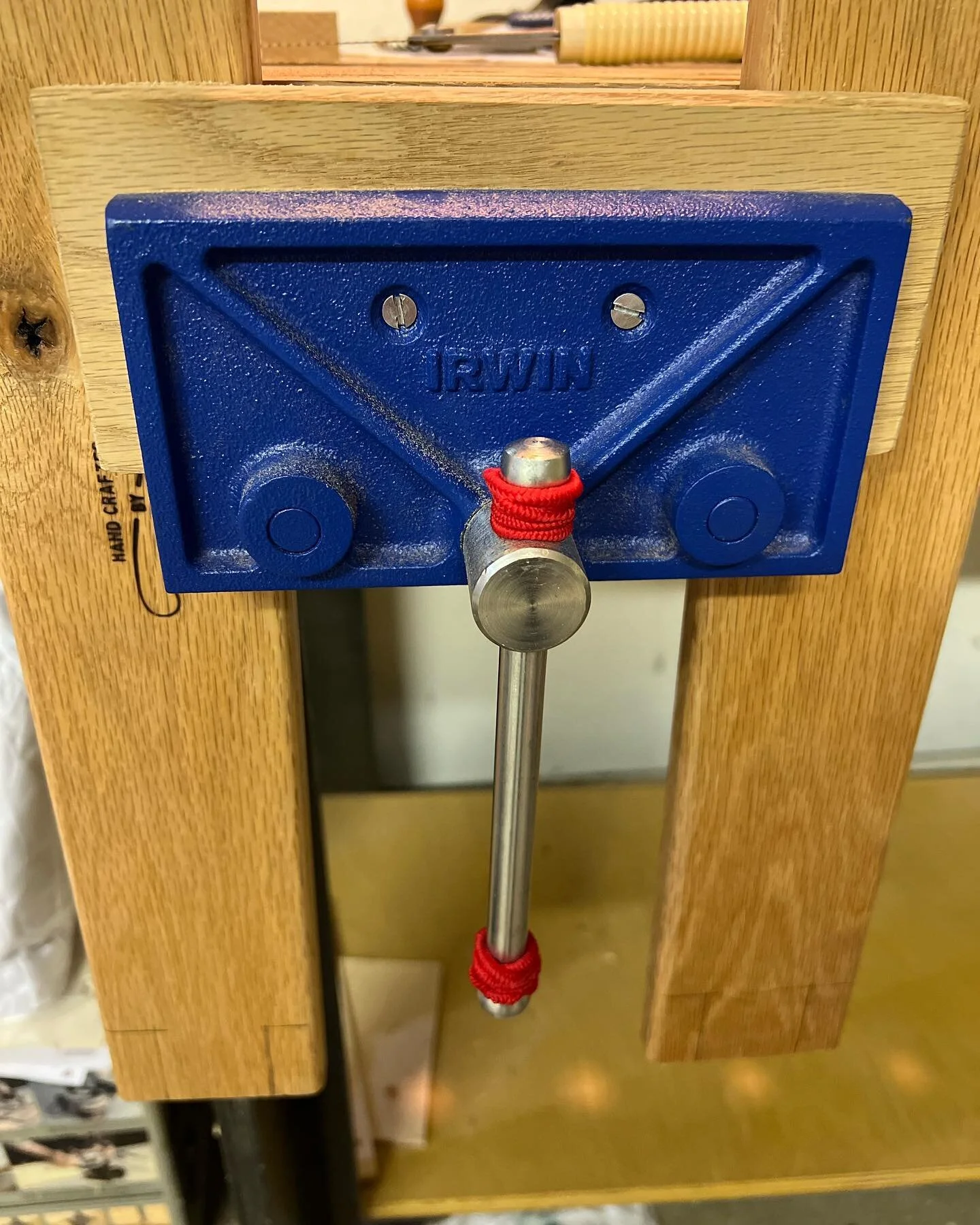 When your son tells you the vice is too noisy when sawing you get a little creative. I stole a couple of my wife&rsquo;s pony tail holders and wrapped them on the ends of the handle. #woodworking #woodworker #handtools #shoptools #workbench #creativi