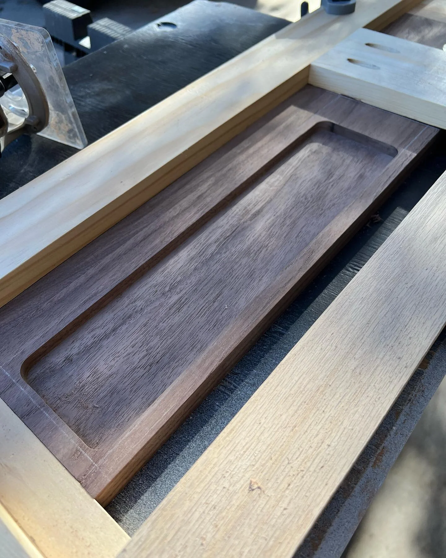 Some router work on a charcuterie board #woodworking #woodworker #woodwork #charcuterieboard #charcuterie #workbench