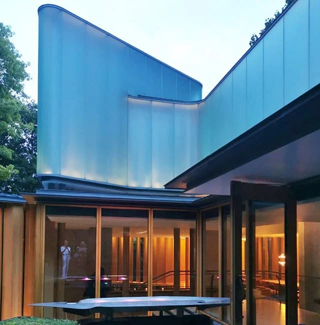 Last night we served Soho House&rsquo;s founding members at the renowned Integral House. The evening began with oysters and champagne as guests toured the 17,000-square-foot property. Later in the evening, guests we treated to a surprise performance 