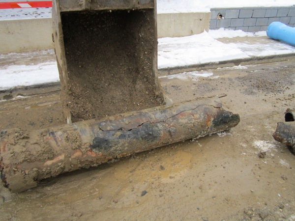 watermainpipe.jpg