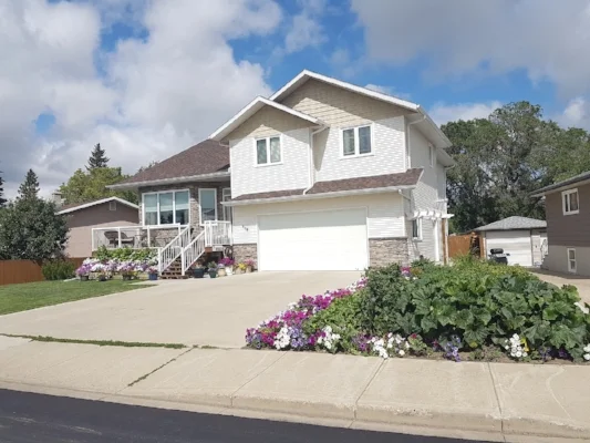 beautifi646 Keith Crescent (1).jpg