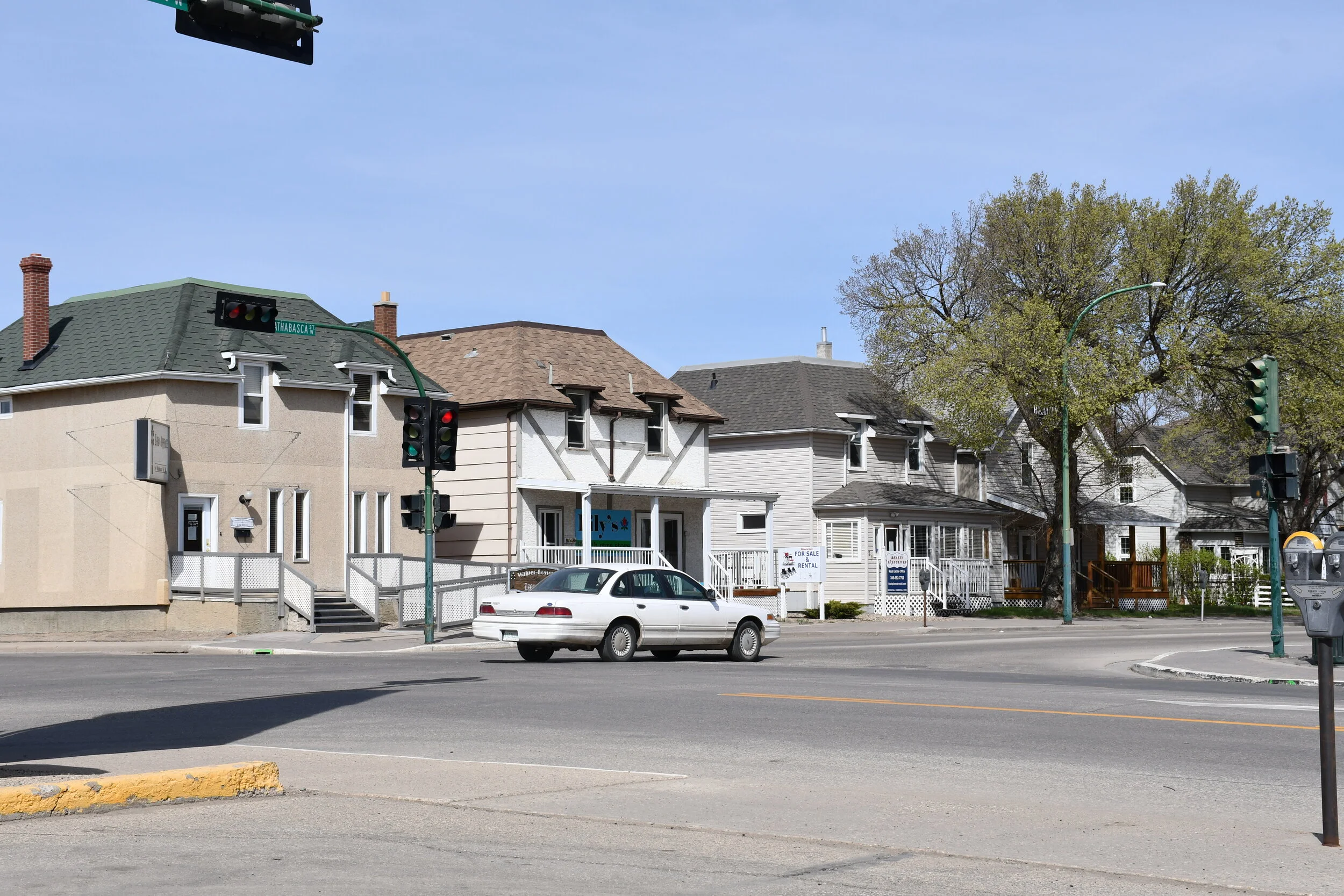 Two Major Intersections To Be Four-Way Stops During Traffic Light Upgrades