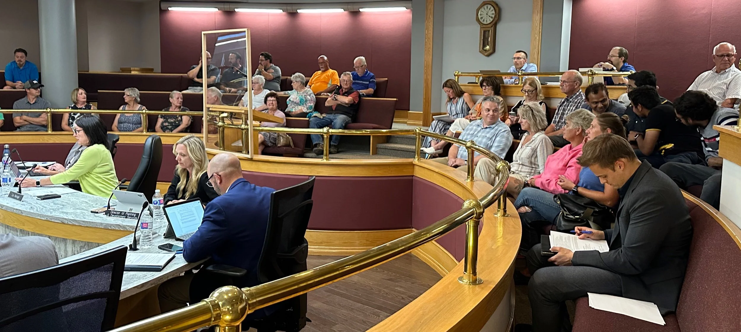 Council Approves Reduction In Compensation For Managers On Temporary Assignments