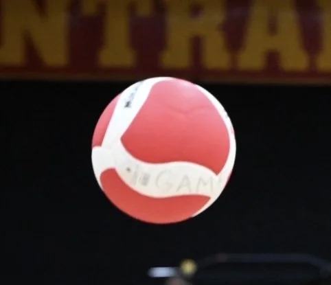 Senior Girls Invitational Tournament Held